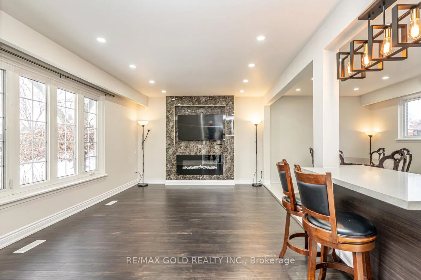 Photo 8 of 1 Elrose Road, Brampton, Southgate — HOMEH