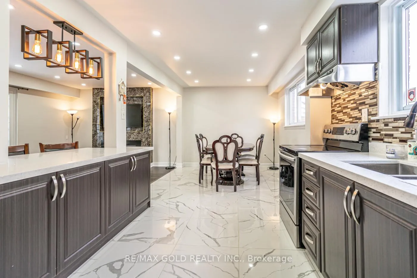Photo 17 of 1 Elrose Road, Brampton, Southgate — HOMEH