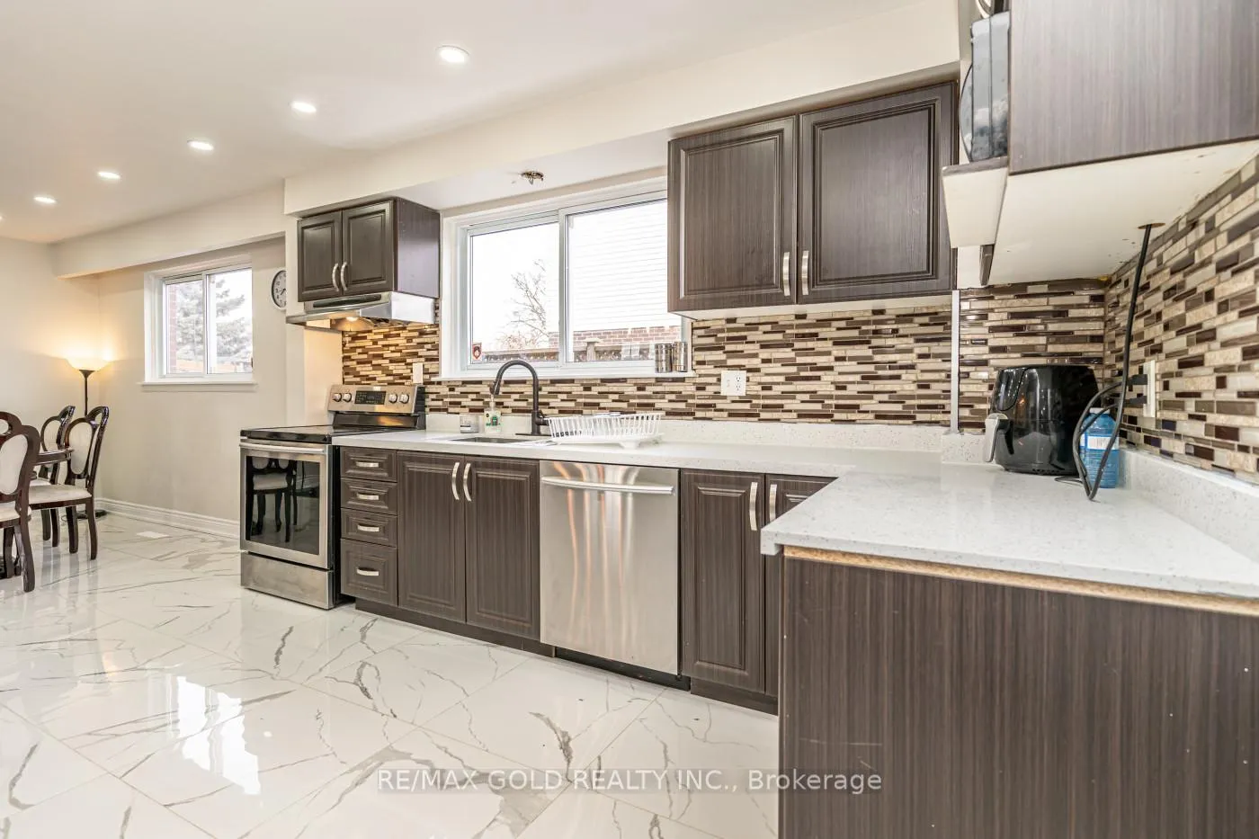 Photo 19 of 1 Elrose Road, Brampton, Southgate — HOMEH