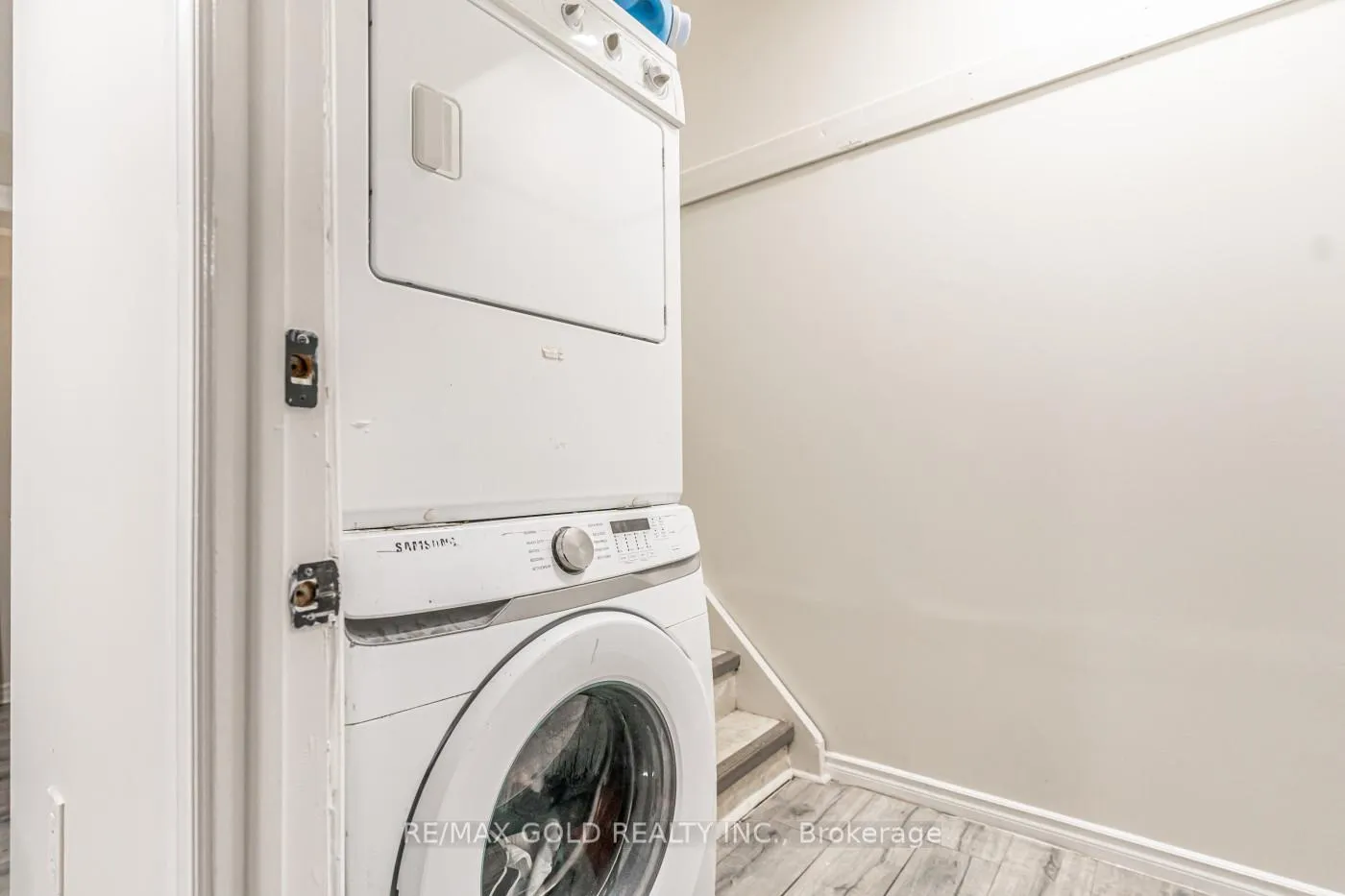 Photo 35 of 1 Elrose Road, Brampton, Southgate — HOMEH