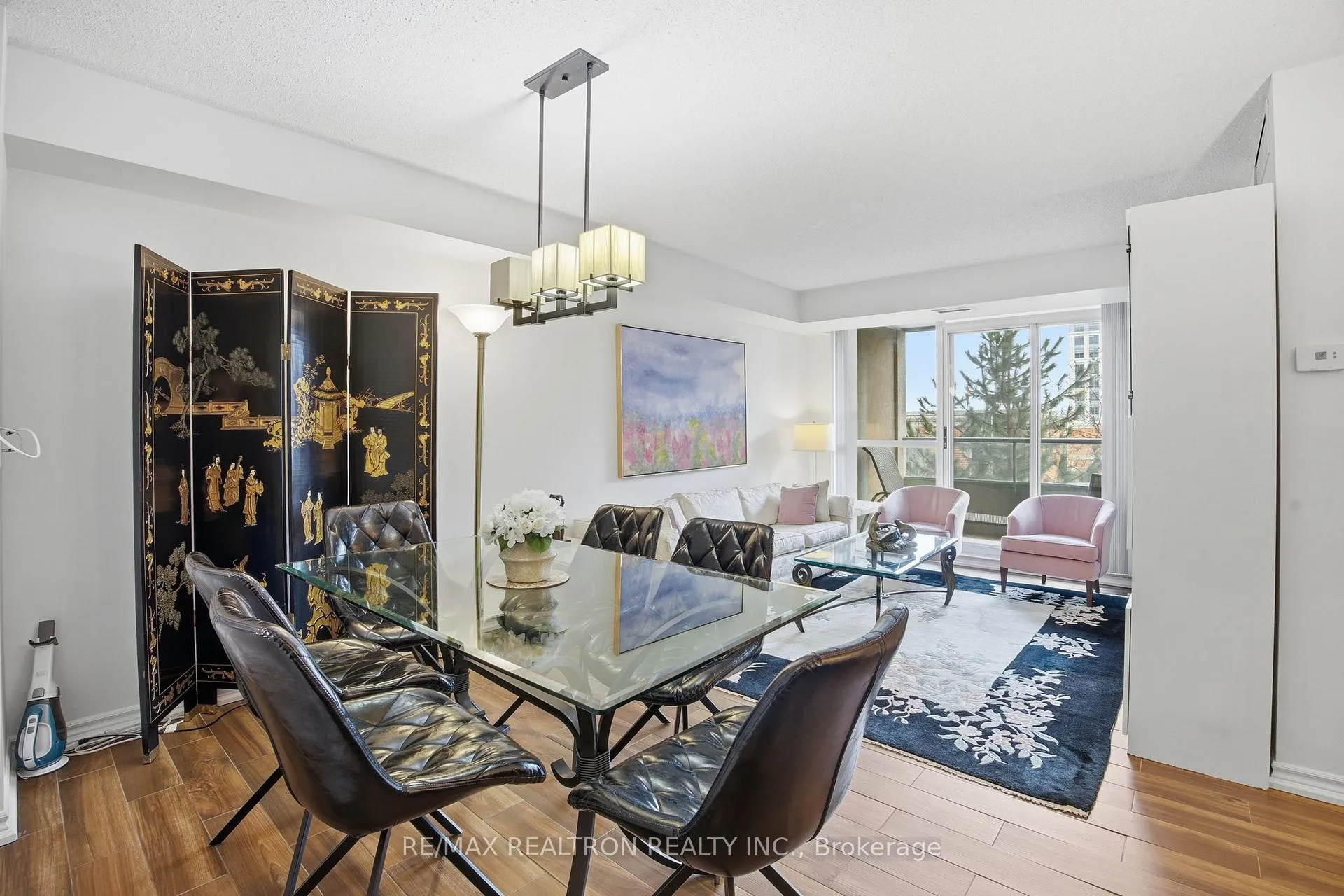 Photo 3 of Unit 509, 8 Covington Road, Toronto, Englemount-Lawrence — HOMEH