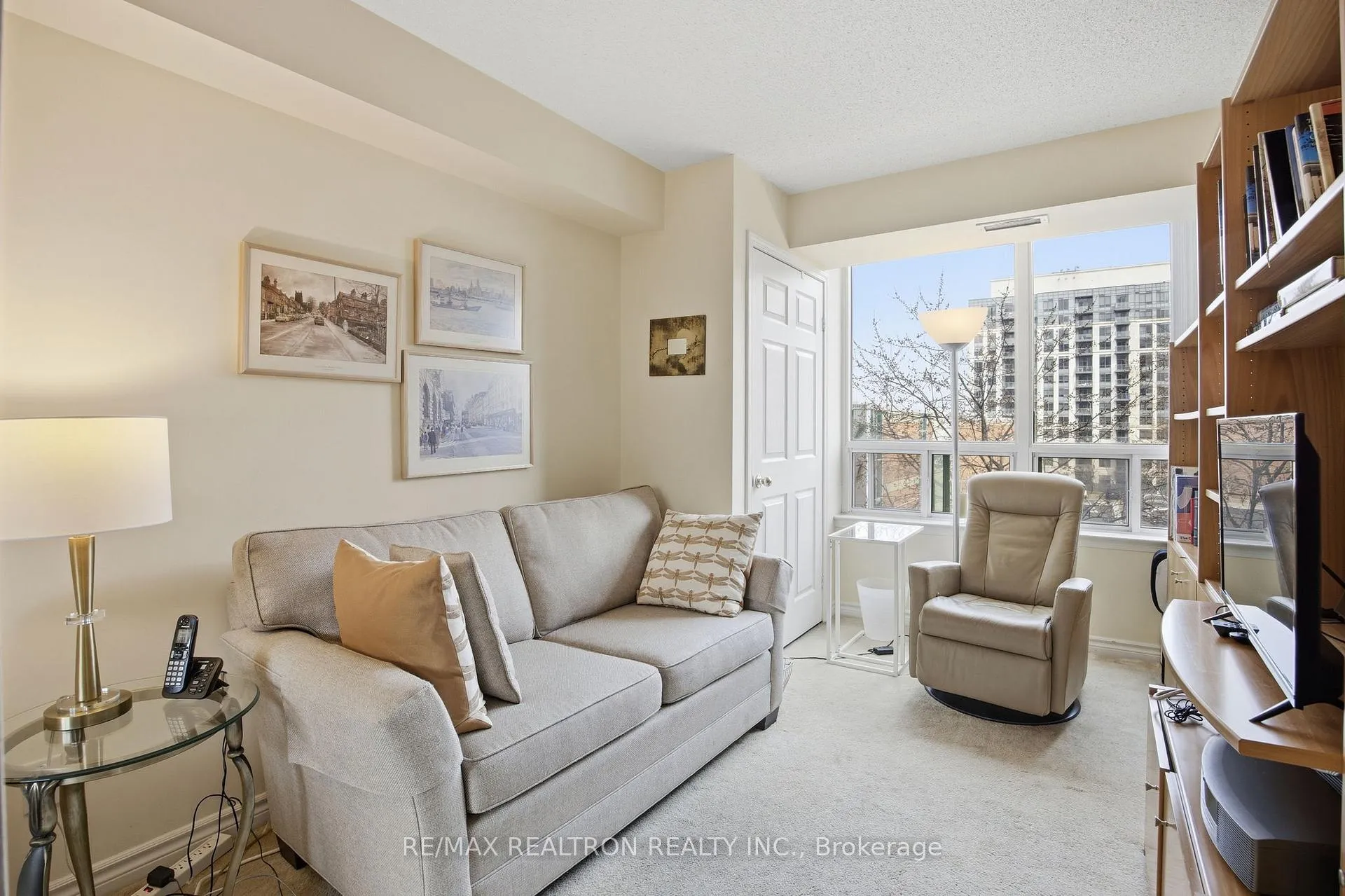 Photo 11 of Unit 509, 8 Covington Road, Toronto, Englemount-Lawrence — HOMEH