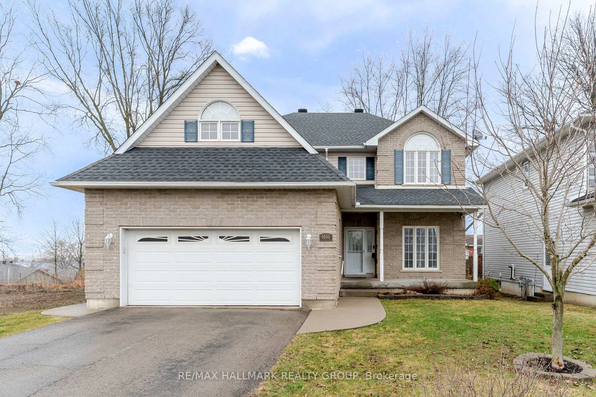 Front of 1461 Flanders Road