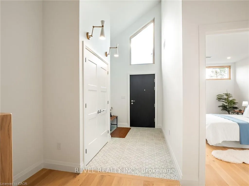Photo 13 of 98 Elgin Street, Zorra, Embro — HOMEH