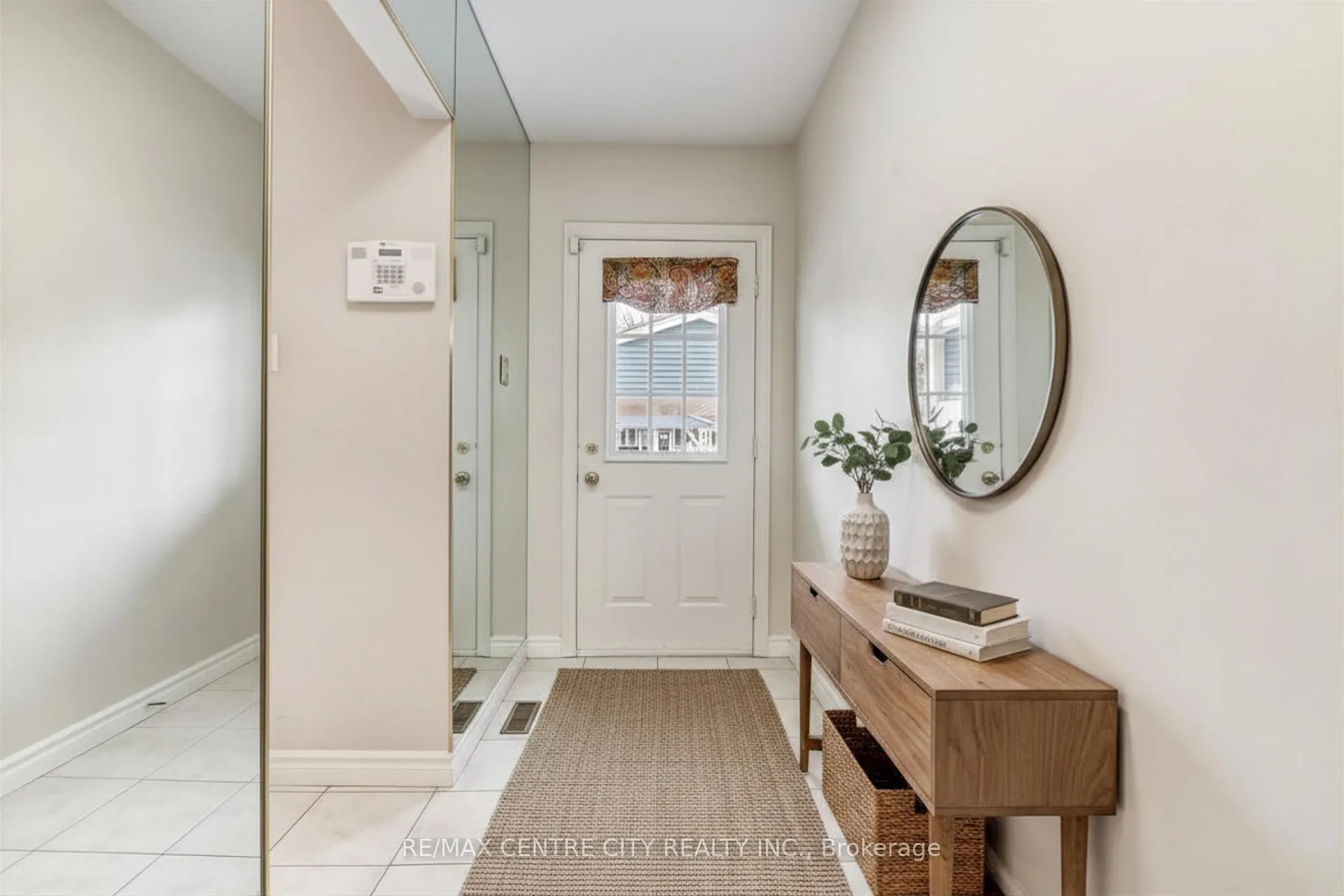 Photo 3 of Unit 47, 374 Front Street, Central Elgin, Port Stanley — HOMEH