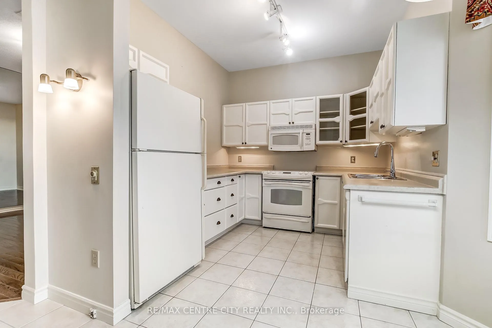 Photo 6 of Unit 47, 374 Front Street, Central Elgin, Port Stanley — HOMEH