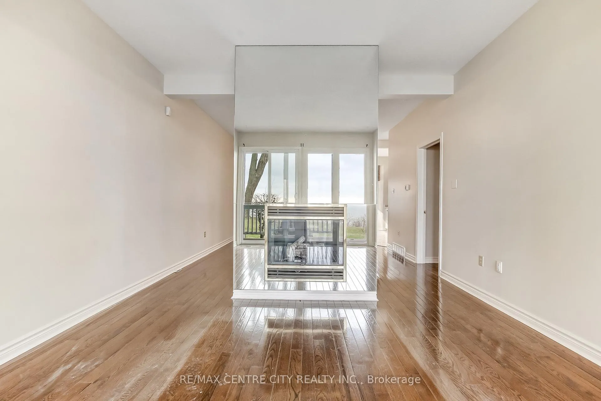 Photo 15 of Unit 47, 374 Front Street, Central Elgin, Port Stanley — HOMEH