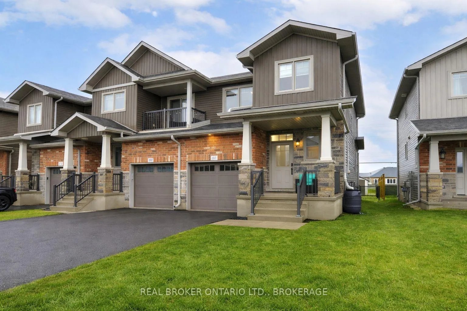 Front of 138 Dr. Richard James Crescent