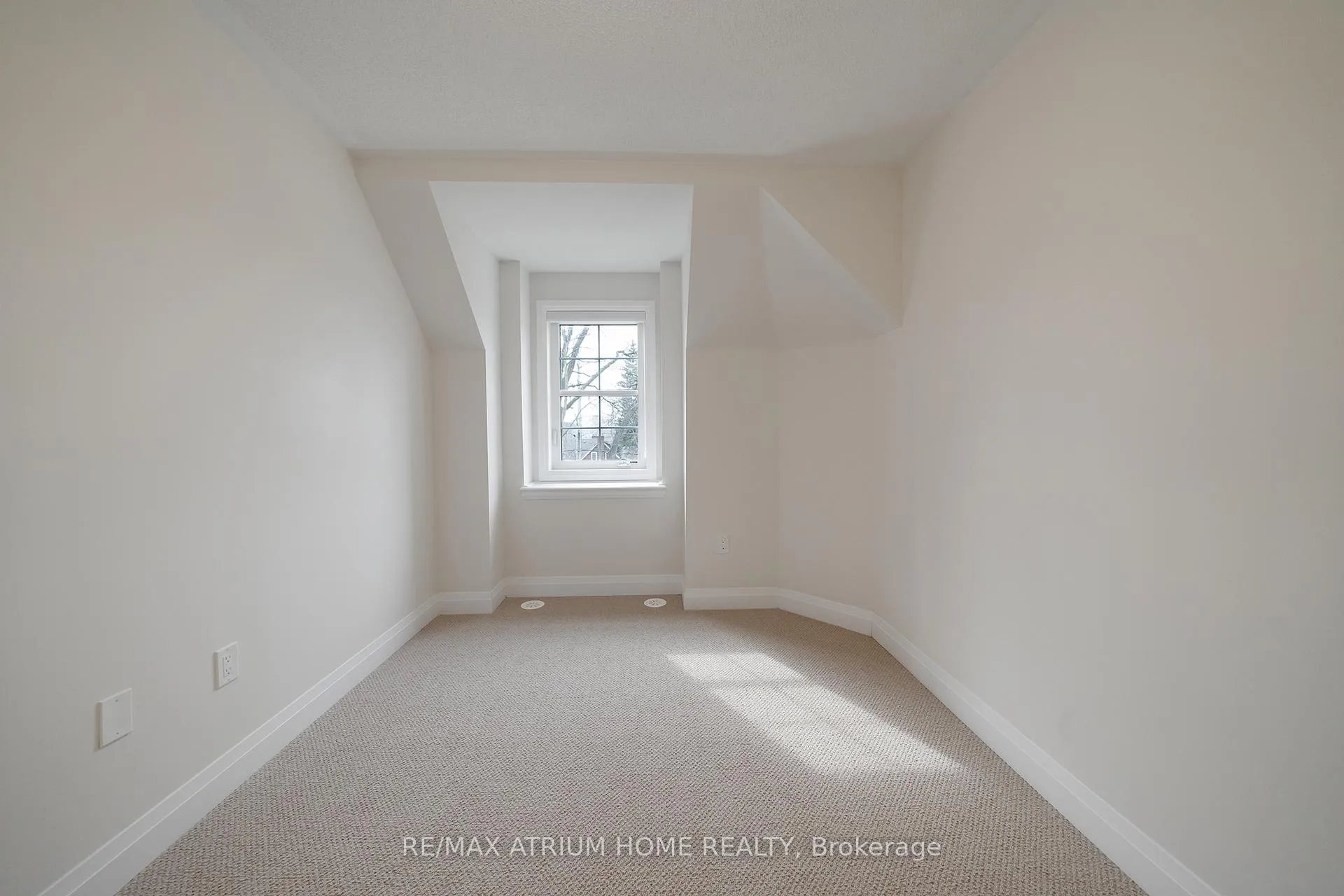 Photo 32 of 9797 Keele Street, Vaughan, Maple — HOMEH