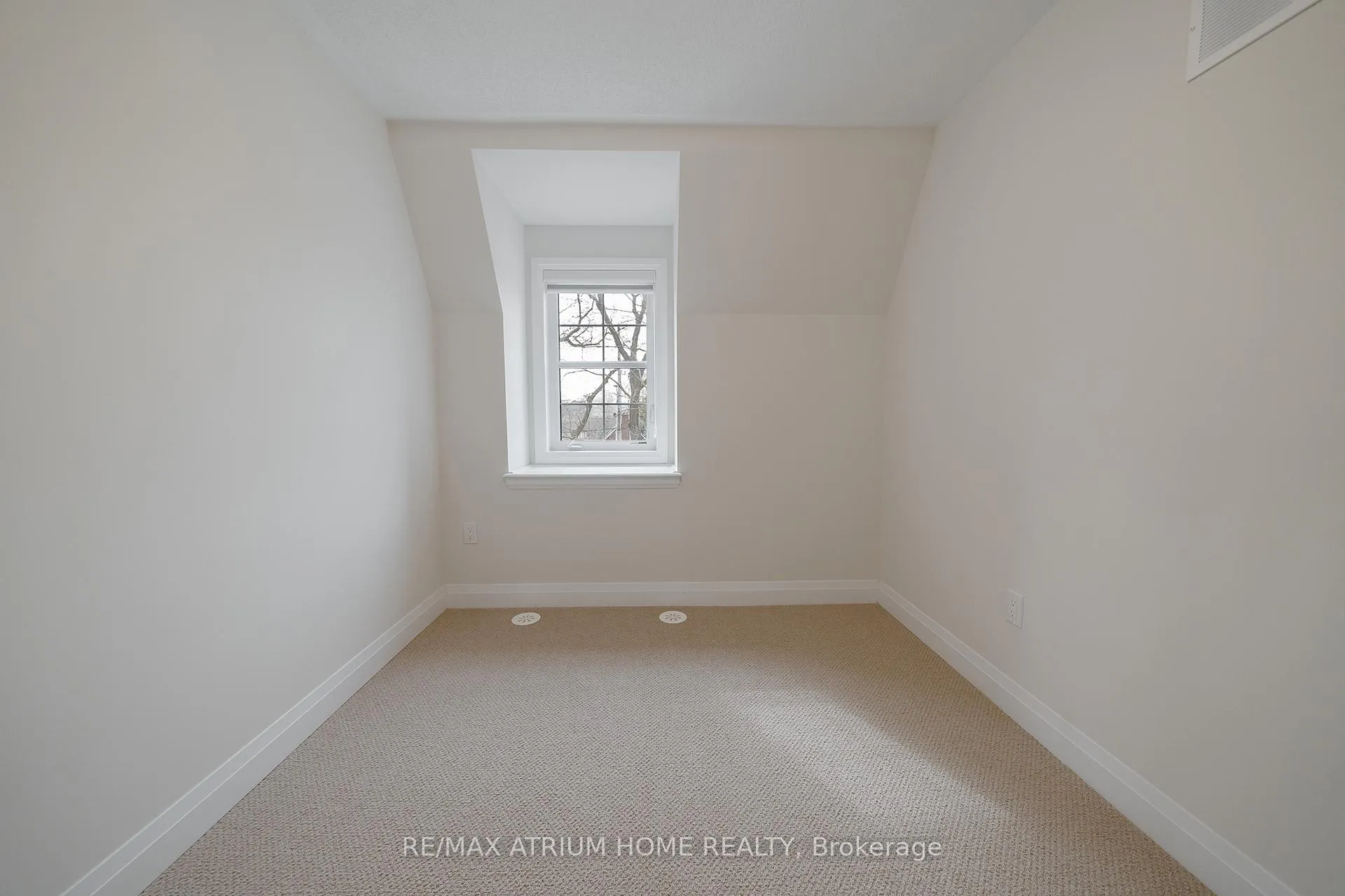 Photo 33 of 9797 Keele Street, Vaughan, Maple — HOMEH