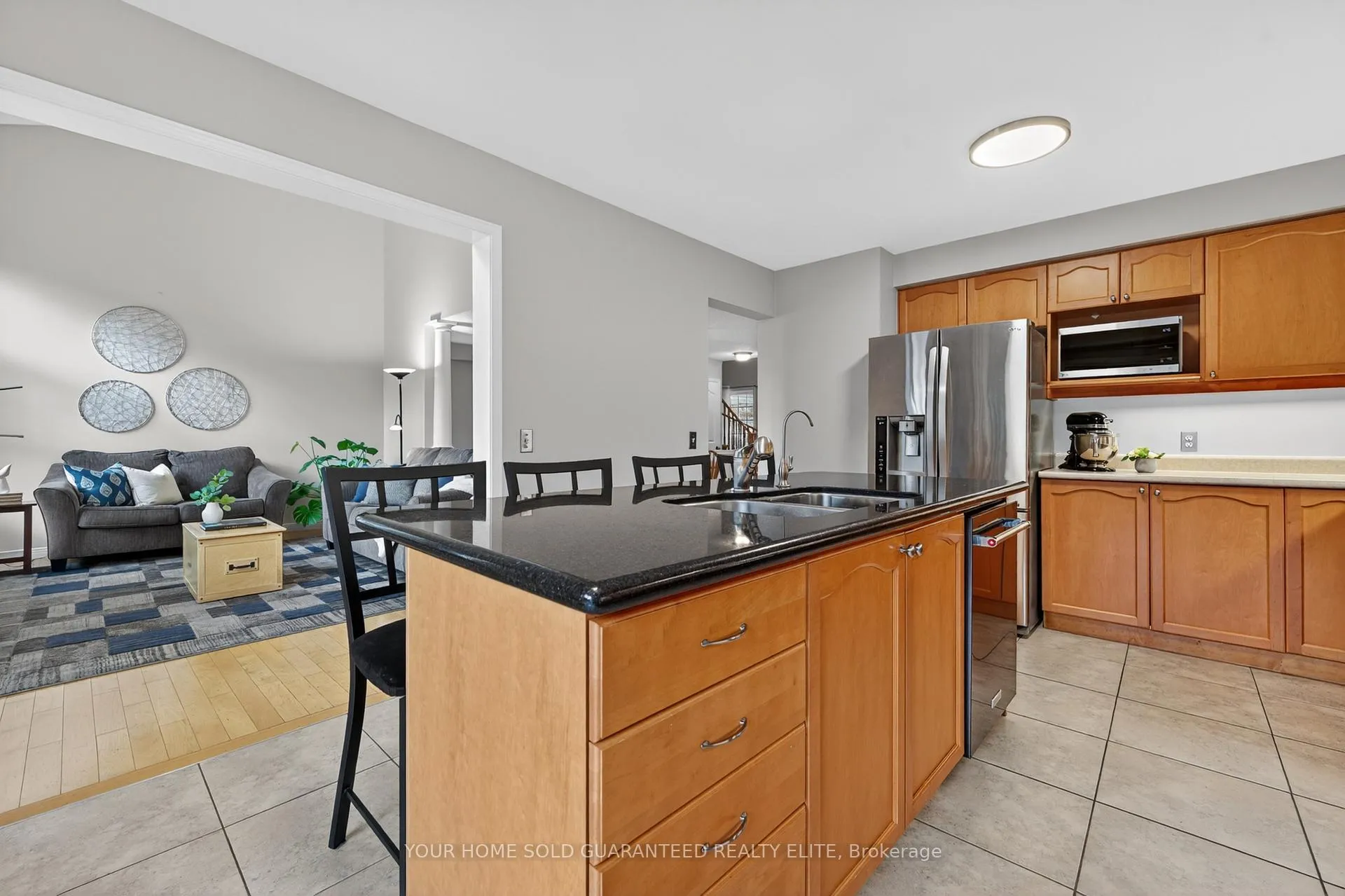Photo 7 of 51 Hickory Crescent, Grimsby, Grimsby West — HOMEH