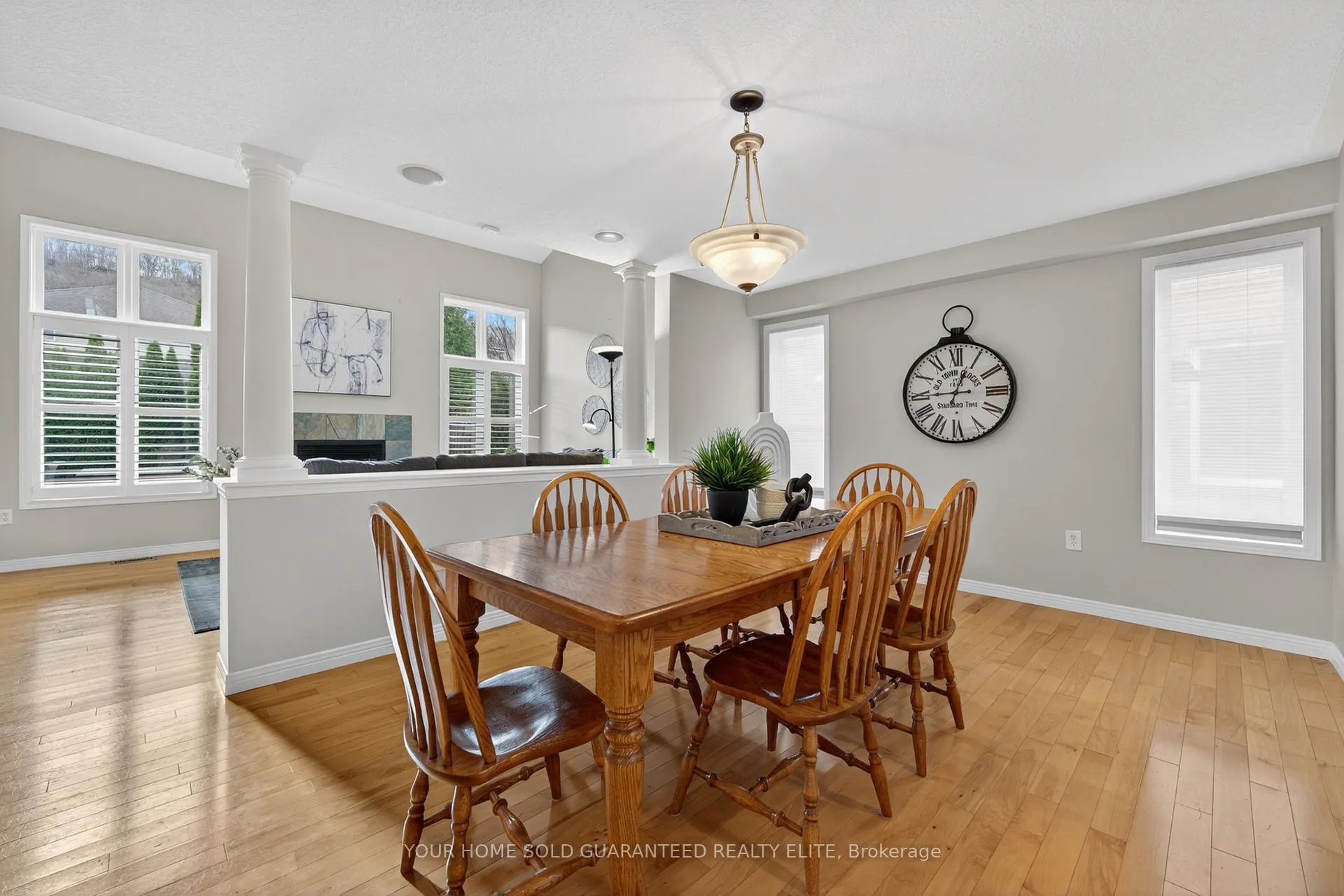 Photo 11 of 51 Hickory Crescent, Grimsby, Grimsby West — HOMEH
