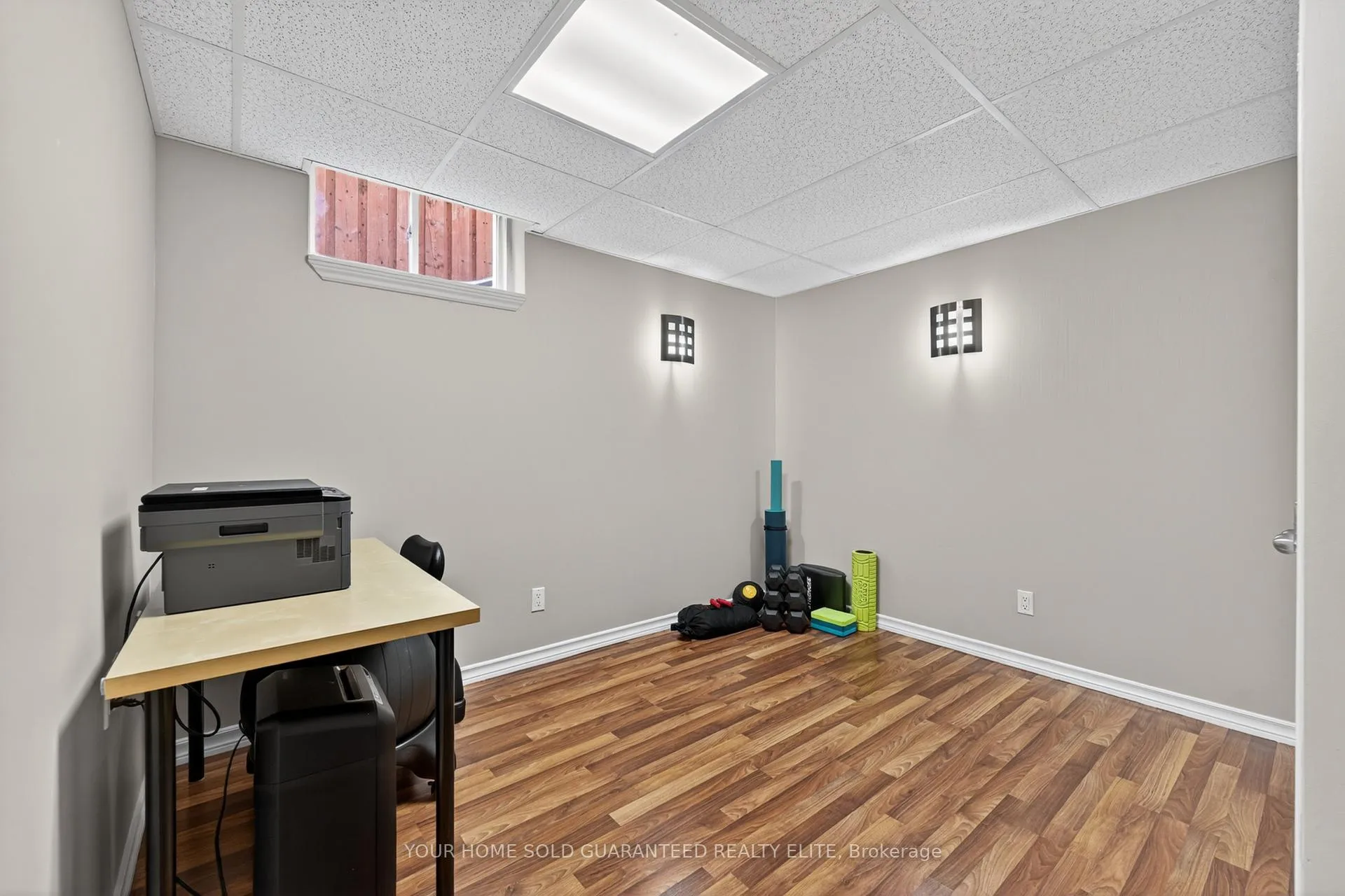 Photo 25 of 51 Hickory Crescent, Grimsby, Grimsby West — HOMEH