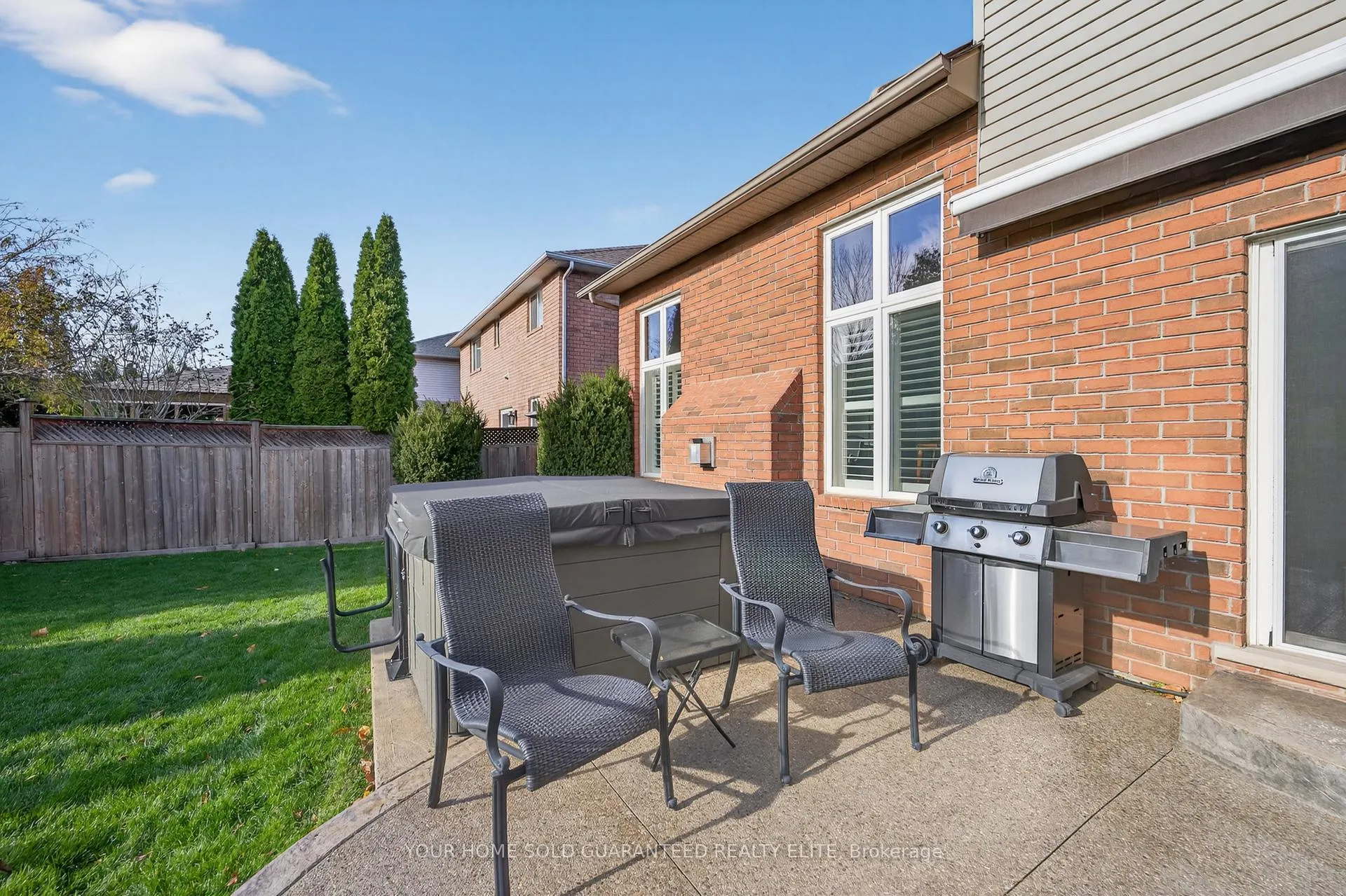 Photo 34 of 51 Hickory Crescent, Grimsby, Grimsby West — HOMEH