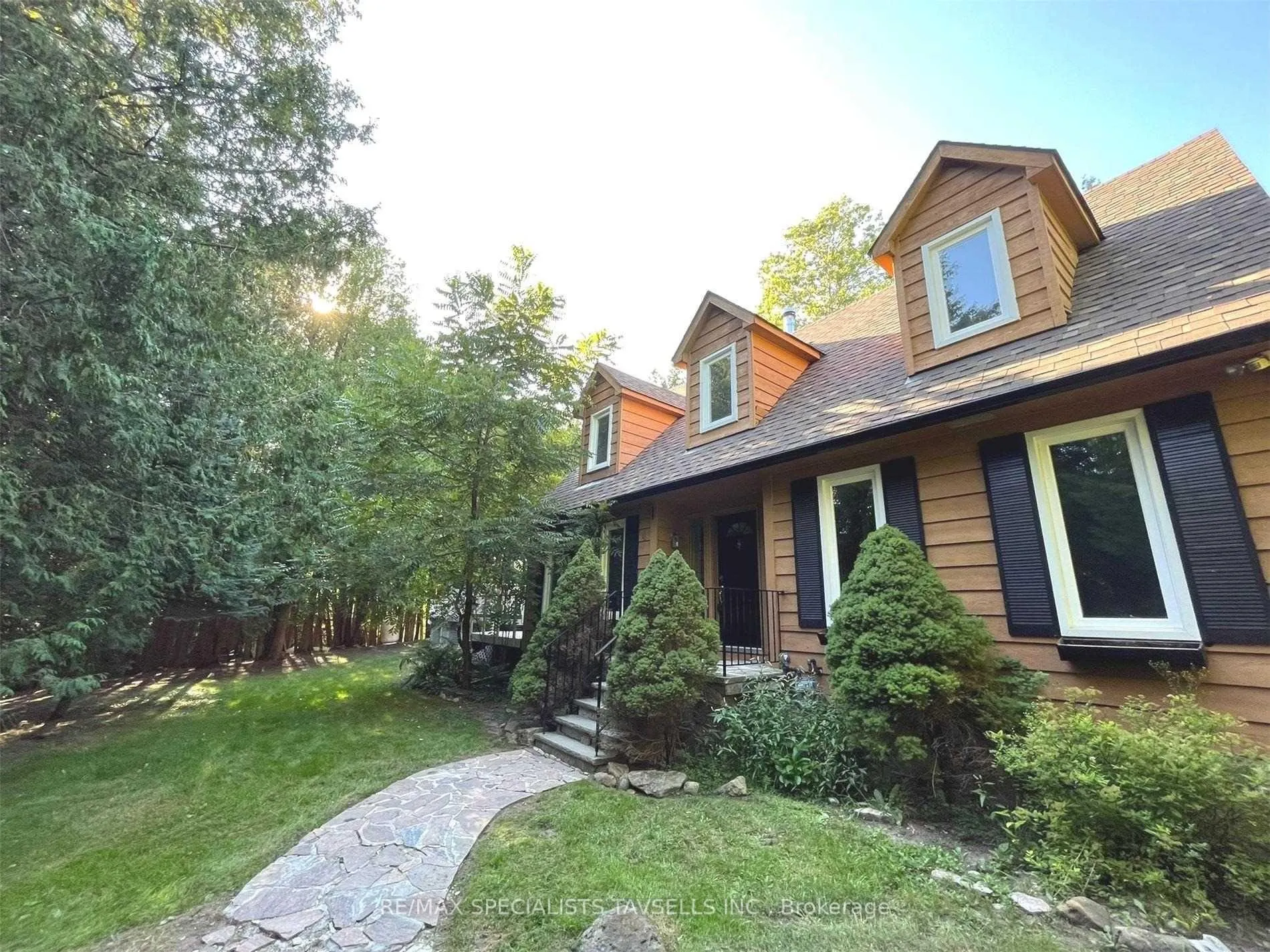 Photo 2 of 4 Sunshine Mountain Drive, Caledon, Rural Caledon — HOMEH