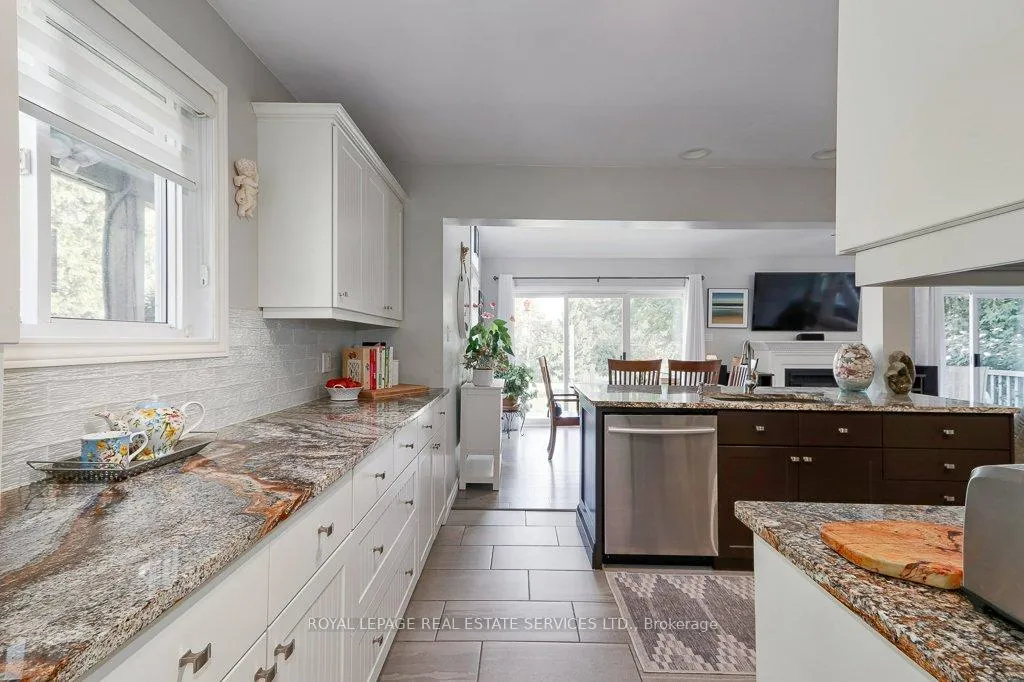 Photo 8 of 142 Lakeshore Road S, Meaford — HOMEH