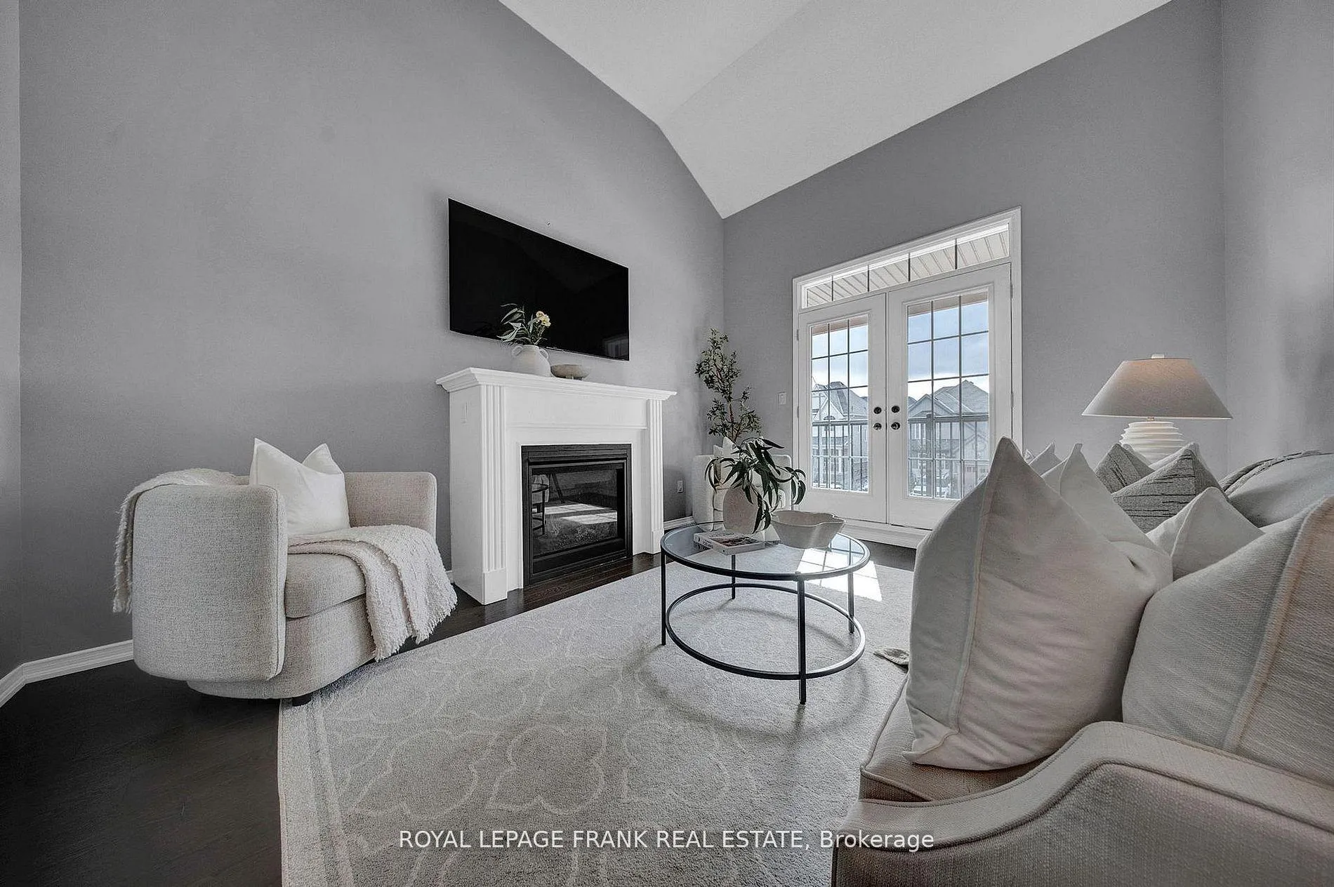 Photo 18 of 19 Jack Roach St Street, Clarington, Bowmanville — HOMEH
