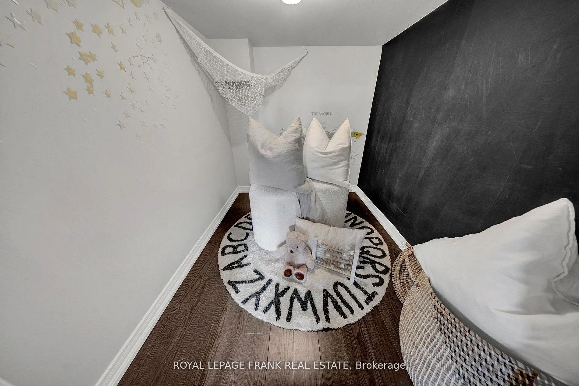 Photo 22 of 19 Jack Roach St Street, Clarington, Bowmanville — HOMEH