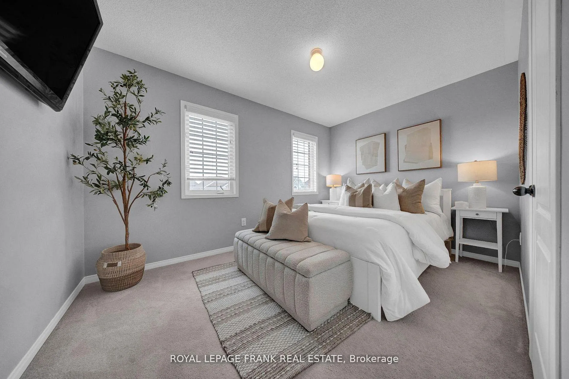 Photo 31 of 19 Jack Roach St Street, Clarington, Bowmanville — HOMEH