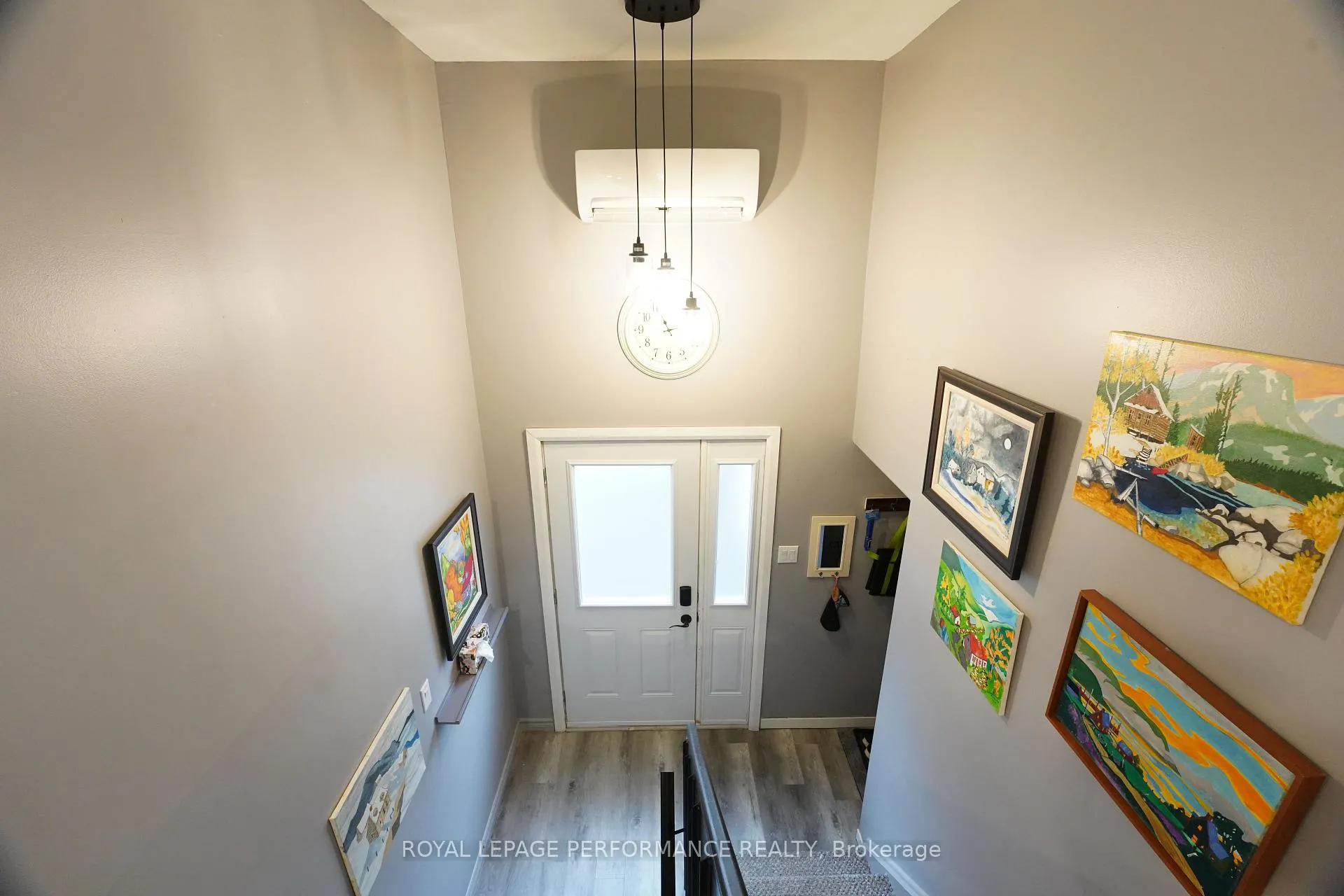 Photo 5 of 632 Dundas Crescent, Cornwall — HOMEH