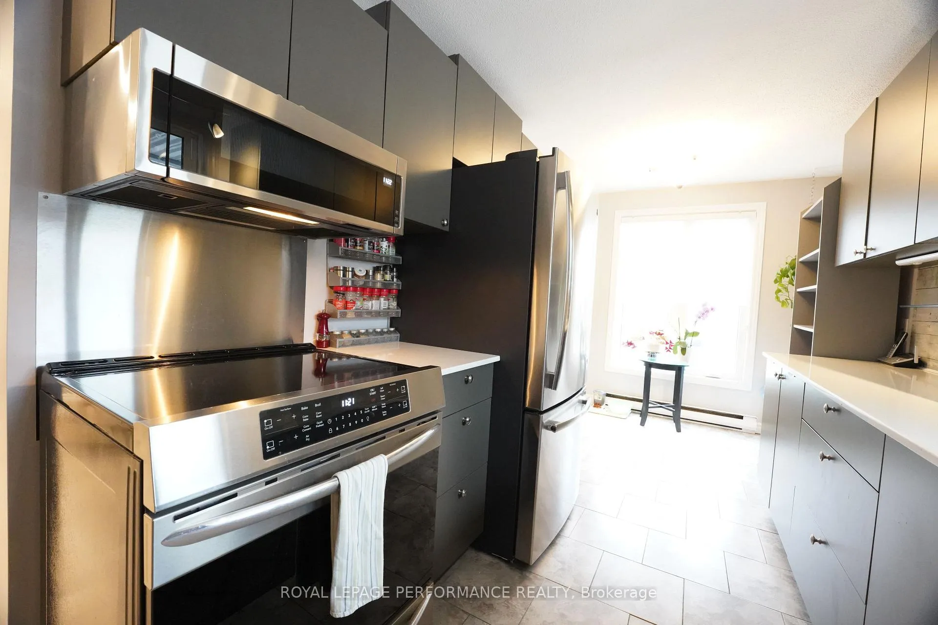 Photo 14 of 632 Dundas Crescent, Cornwall — HOMEH