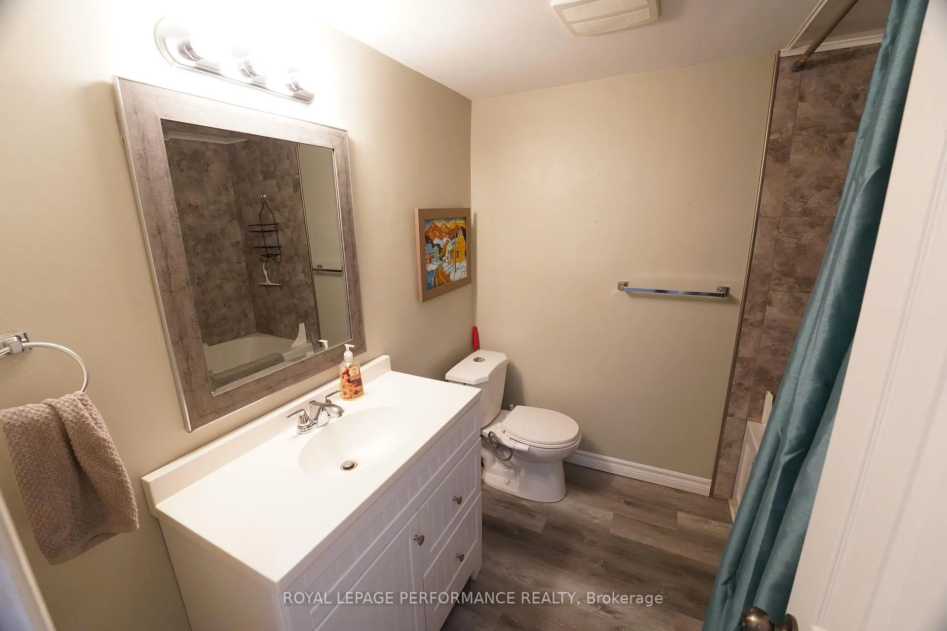 Photo 33 of 632 Dundas Crescent, Cornwall — HOMEH