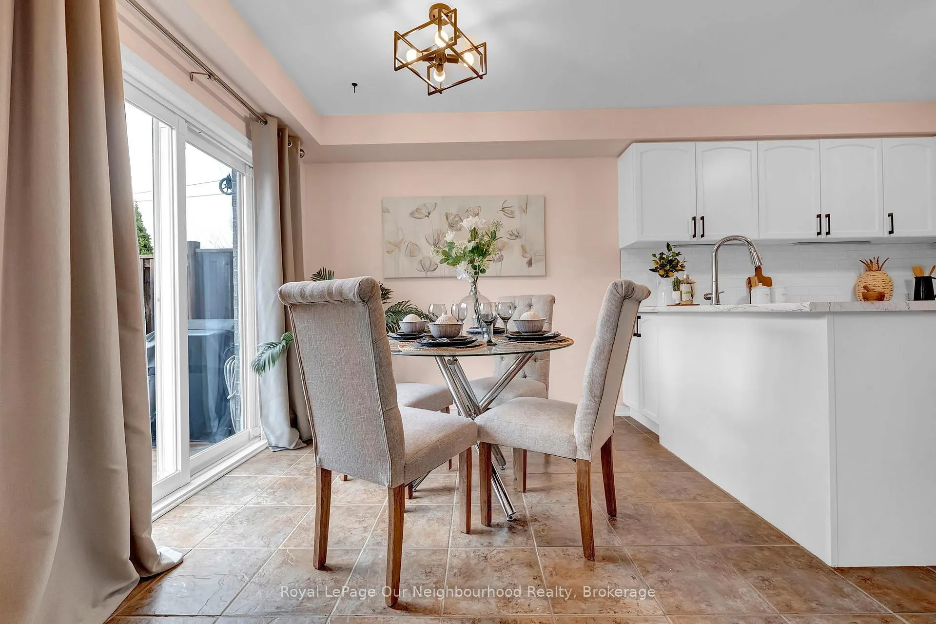 Photo 13 of 84 Swindells Street, Clarington, Bowmanville — HOMEH