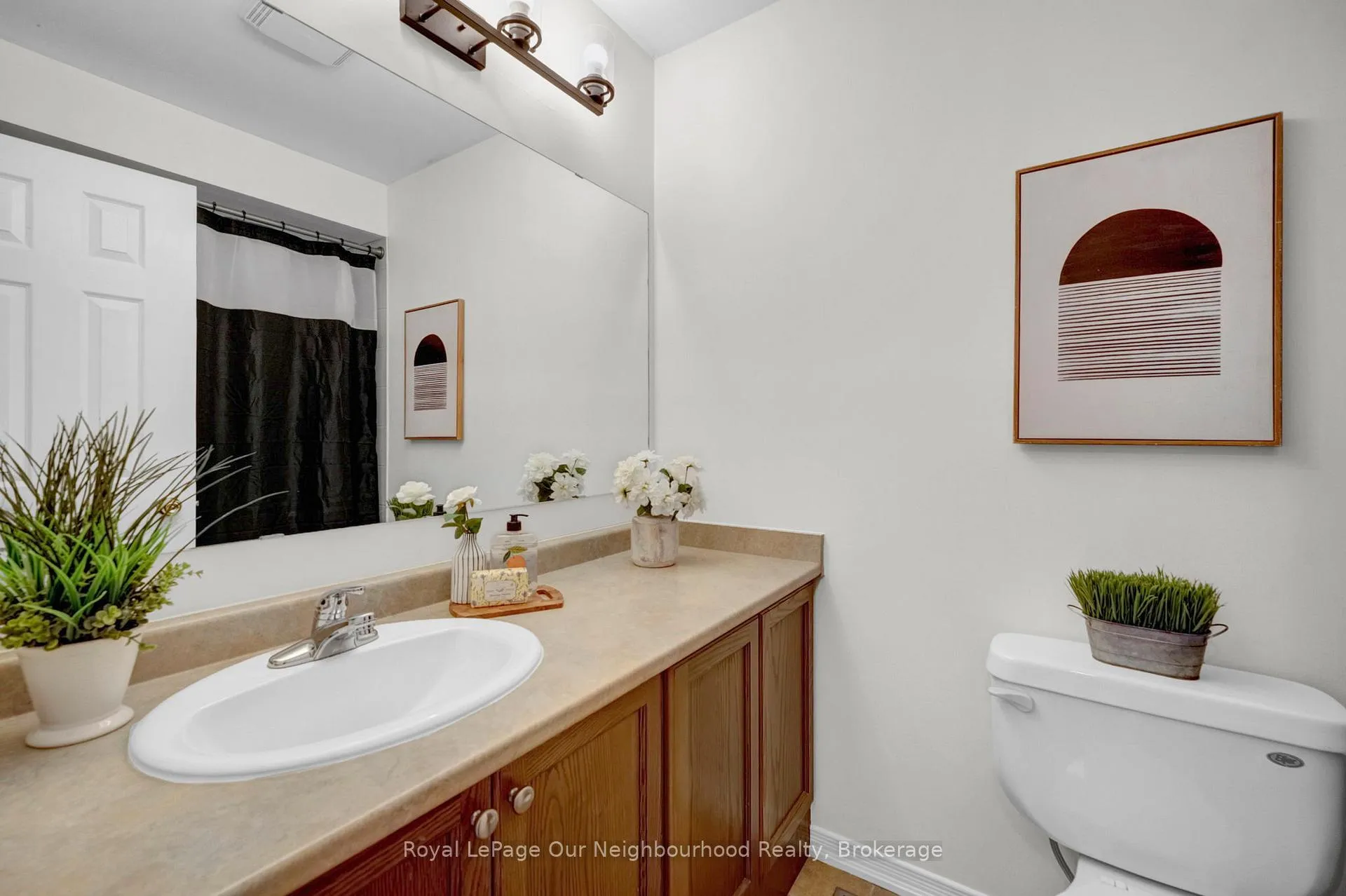 Photo 28 of 84 Swindells Street, Clarington, Bowmanville — HOMEH