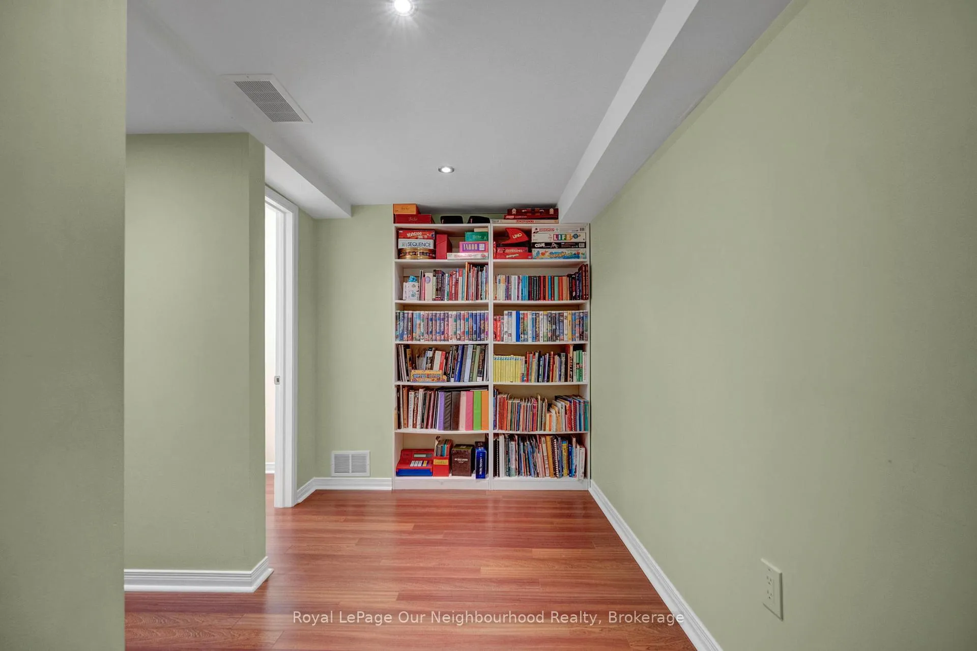 Photo 33 of 84 Swindells Street, Clarington, Bowmanville — HOMEH