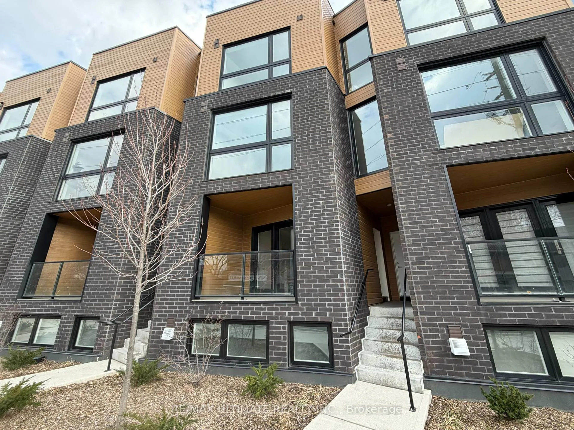 Photo 1 of Unit 34, 35 Birchcliff Avenue, Scarborough, Birchcliffe-Cliffside — HOMEH