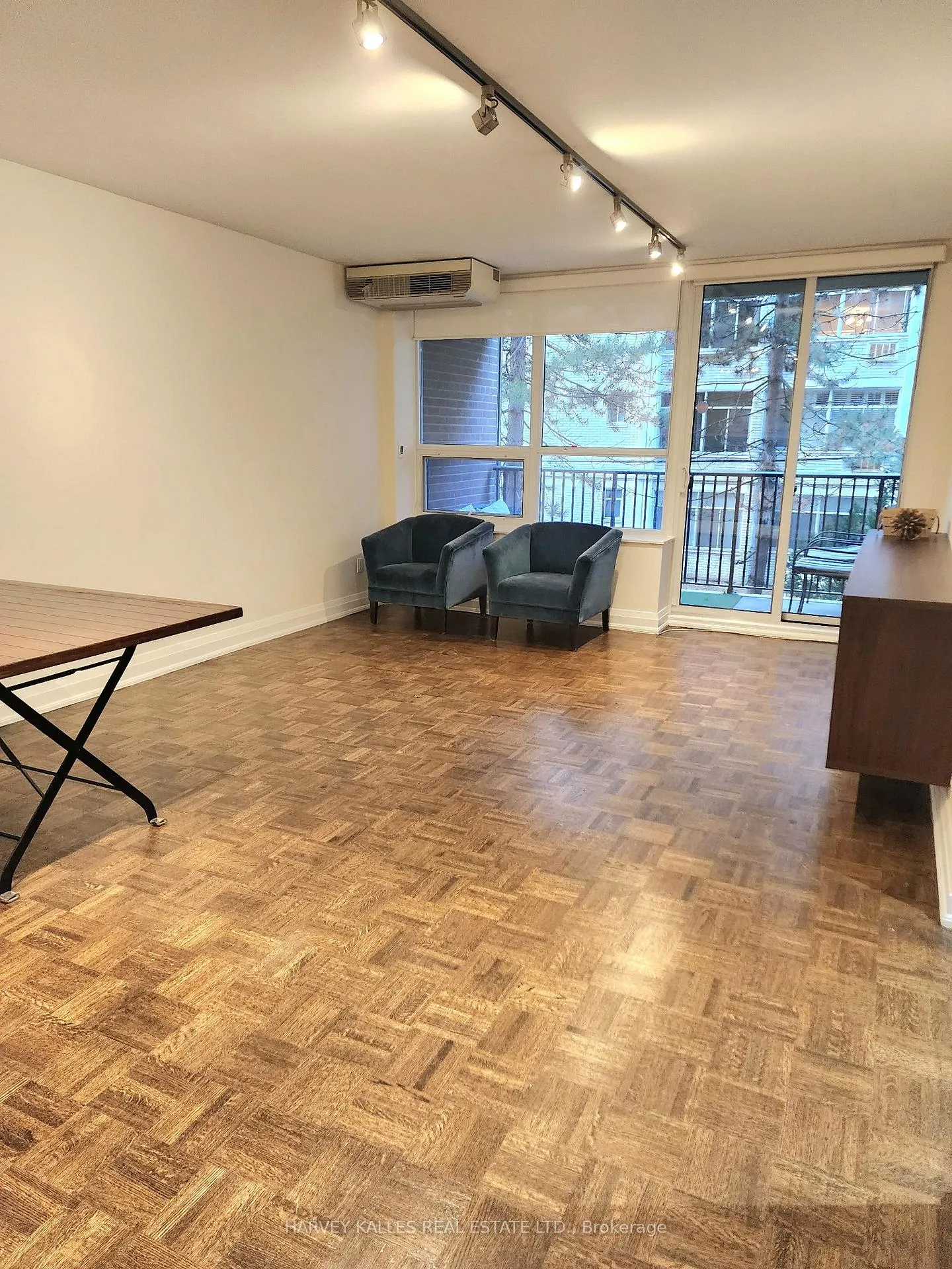 Photo 6 of Unit 208, 60 Montclair Avenue, Toronto, Forest Hill South — HOMEH