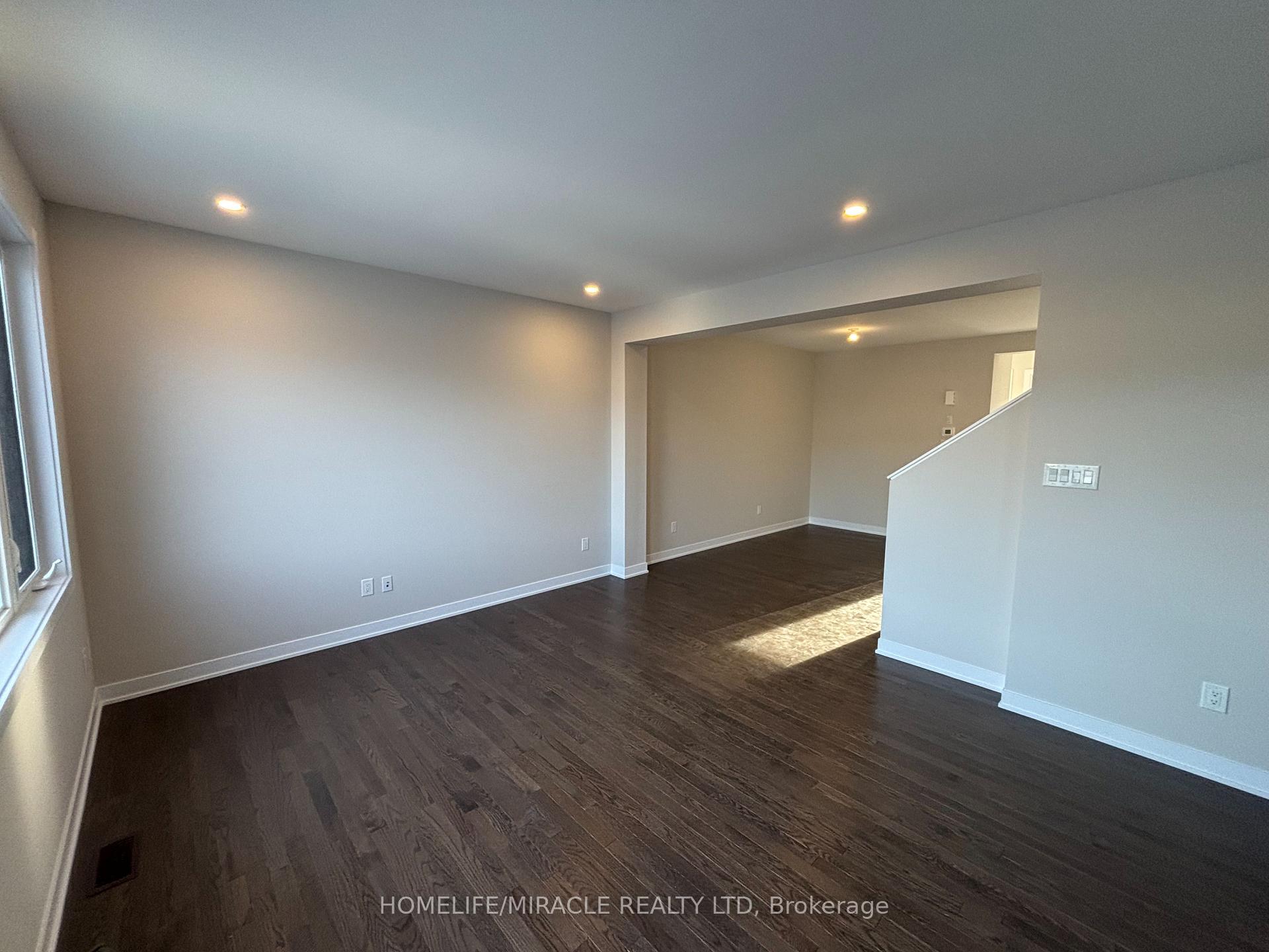 Photo 6 of 1919 Elevation Road, Ottawa, Barrhaven - Half Moon Bay — HOMEH