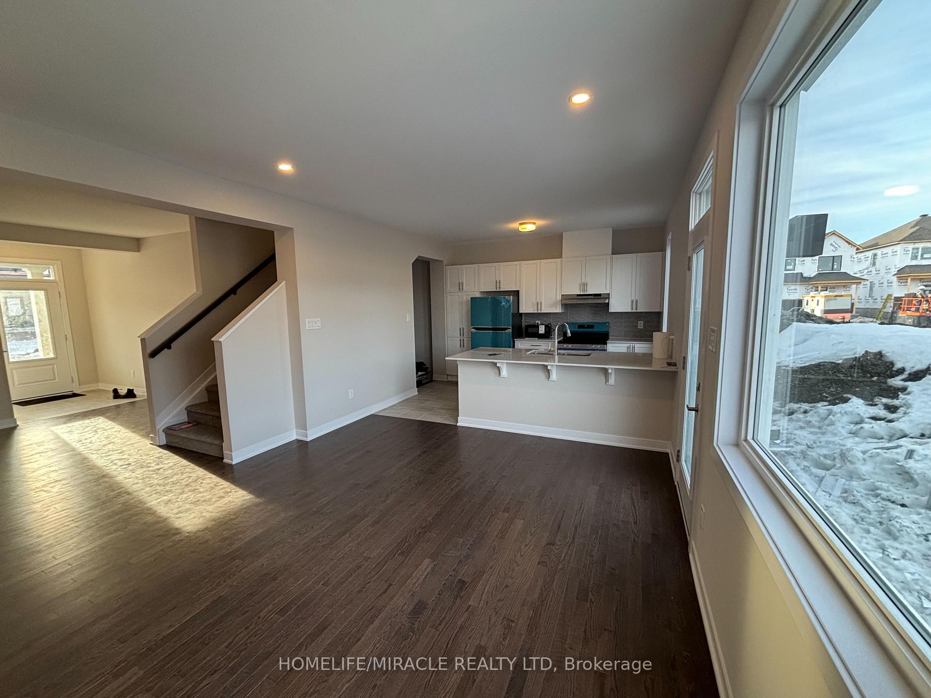 Photo 8 of 1919 Elevation Road, Ottawa, Barrhaven - Half Moon Bay — HOMEH