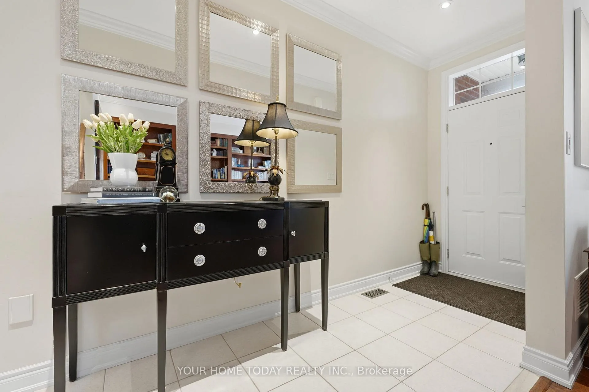 Photo 5 of 24 Wesleyan Street, Halton Hills, Georgetown — HOMEH