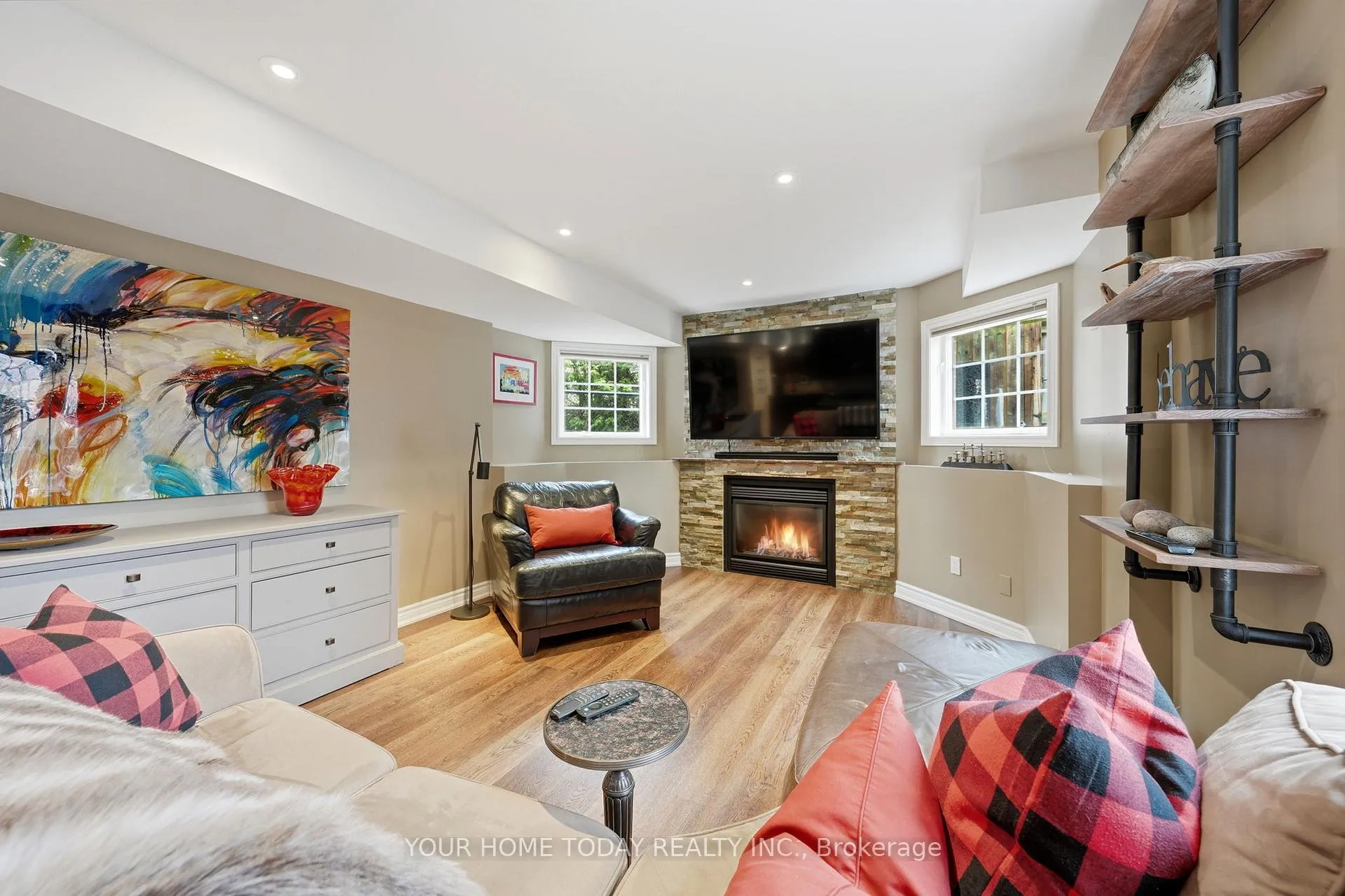 Photo 33 of 24 Wesleyan Street, Halton Hills, Georgetown — HOMEH
