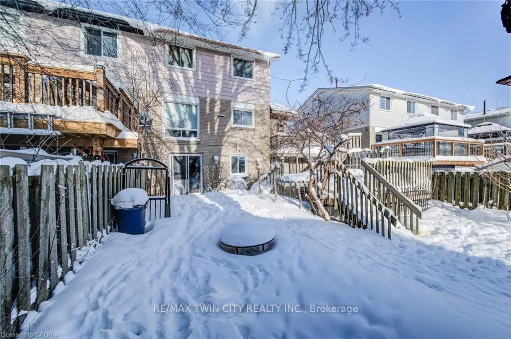 Photo 30 of 71 Shadeland Crescent, Kitchener — HOMEH
