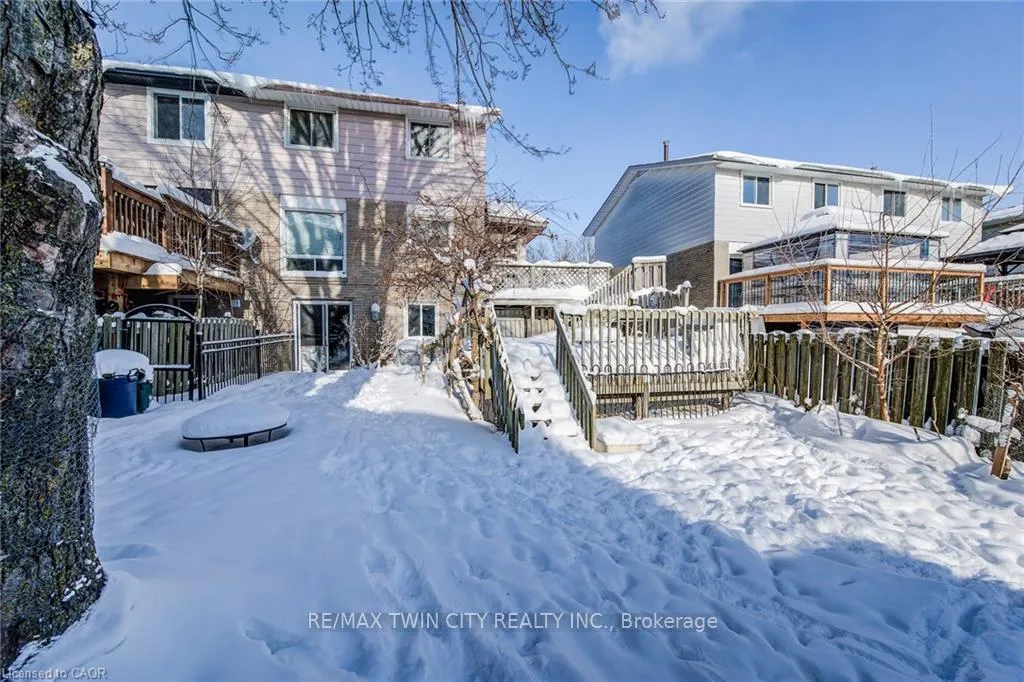 Photo 31 of 71 Shadeland Crescent, Kitchener — HOMEH