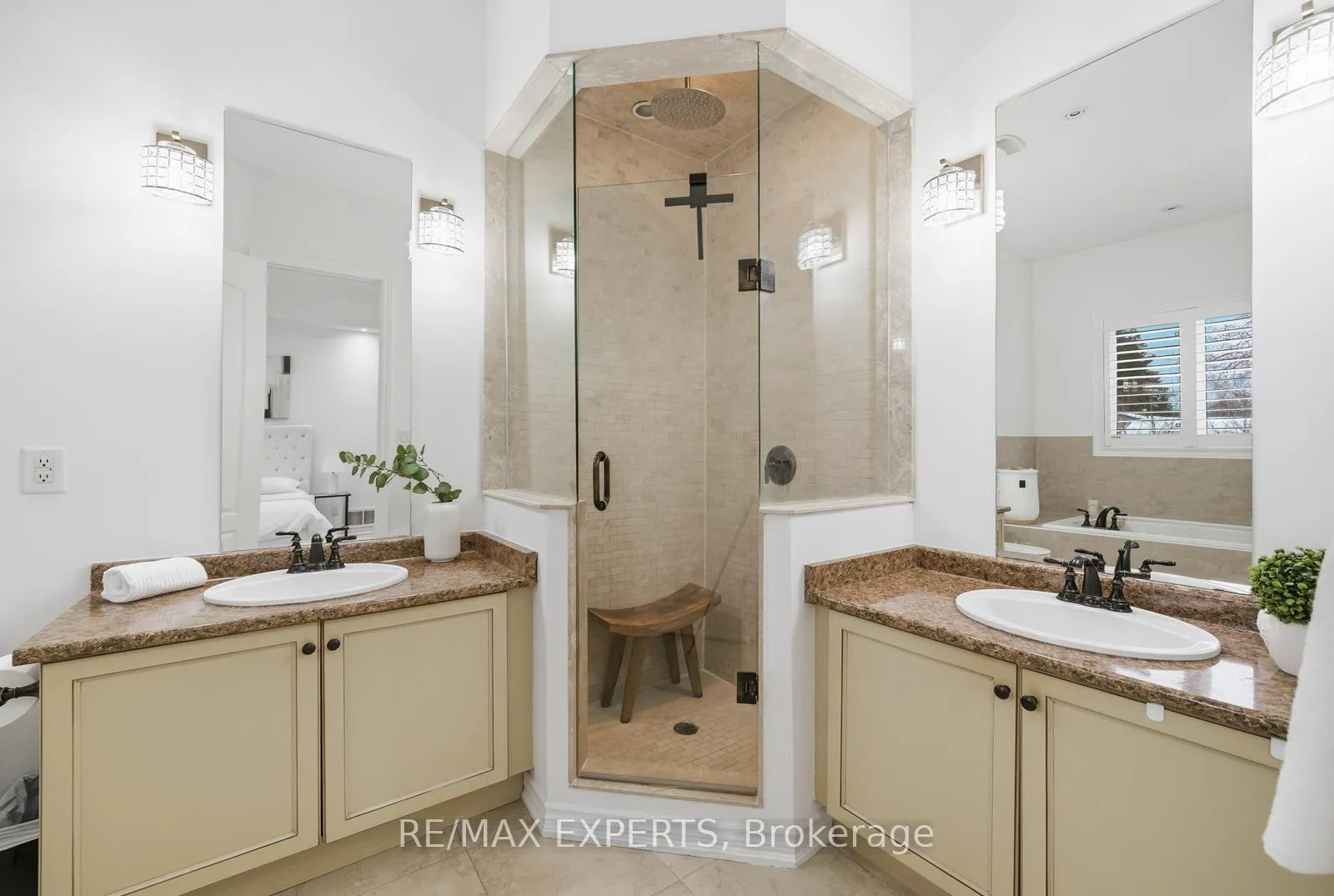 Photo 23 of 11 Collier Crescent, Essa, Angus — HOMEH