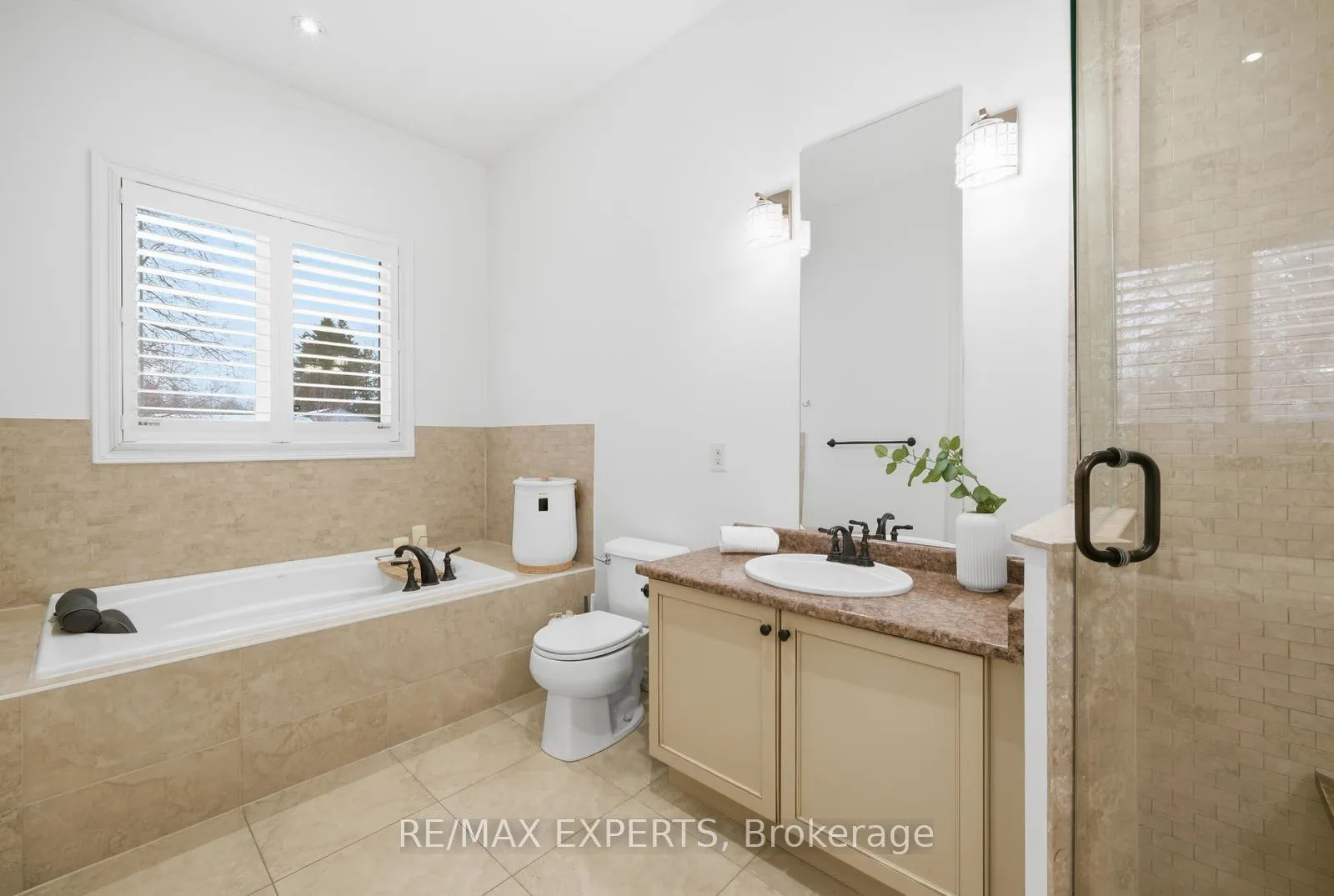 Photo 24 of 11 Collier Crescent, Essa, Angus — HOMEH