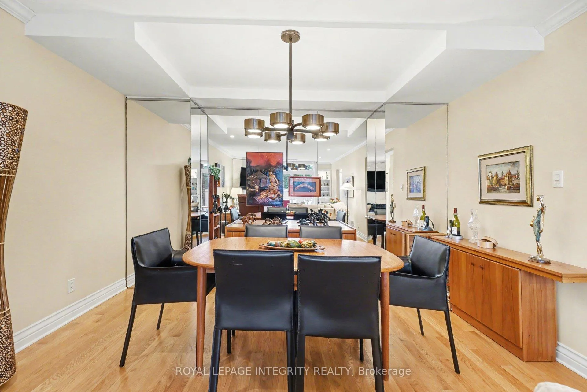 Photo 11 of Unit 30, 100 Hillside Drive, Ottawa, Viscount Alexander Park — HOMEH