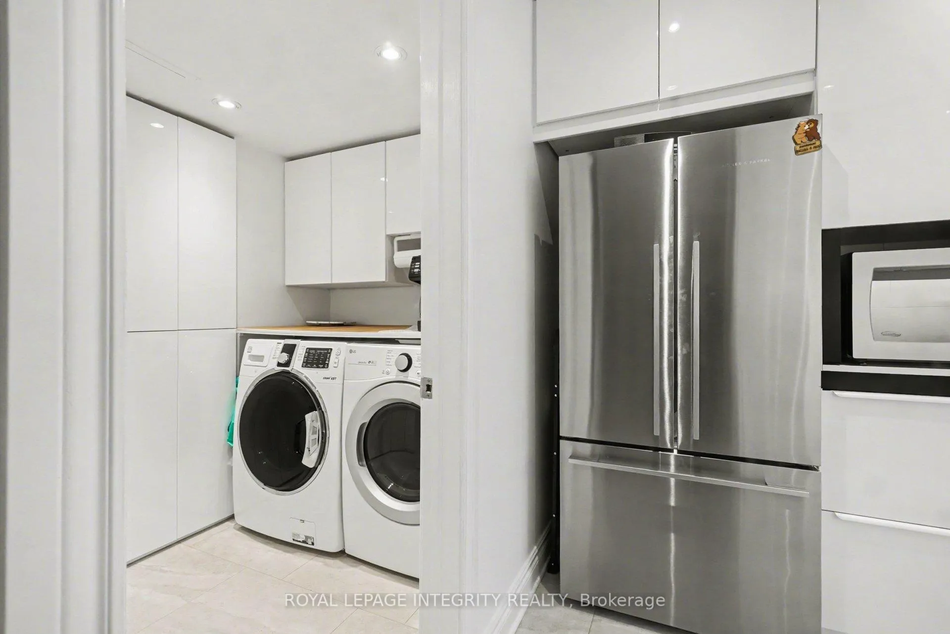 Photo 19 of Unit 30, 100 Hillside Drive, Ottawa, Viscount Alexander Park — HOMEH