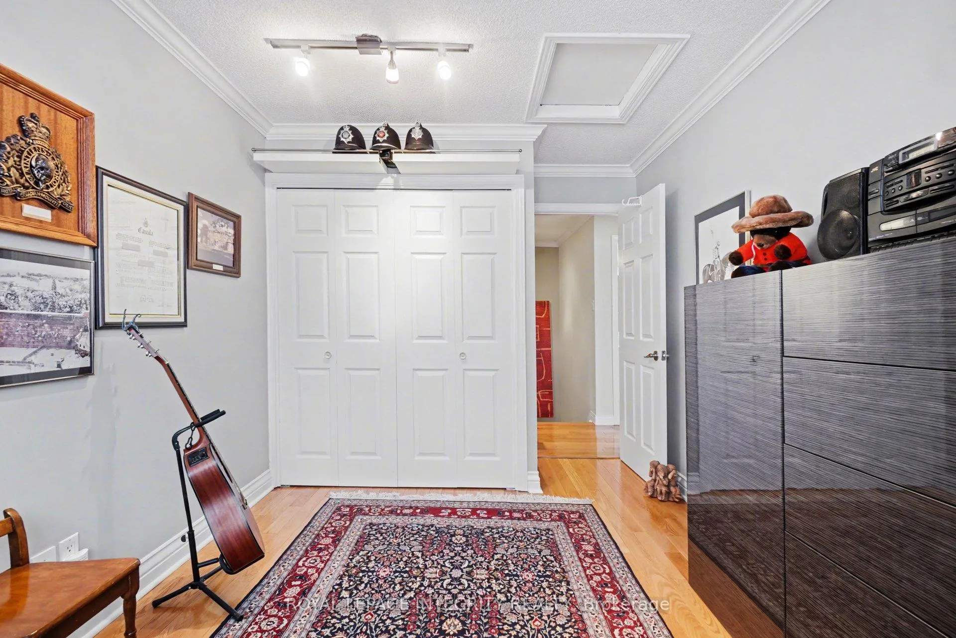 Photo 27 of Unit 30, 100 Hillside Drive, Ottawa, Viscount Alexander Park — HOMEH