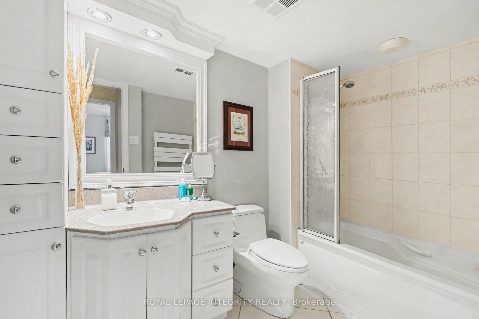 Photo 28 of Unit 30, 100 Hillside Drive, Ottawa, Viscount Alexander Park — HOMEH