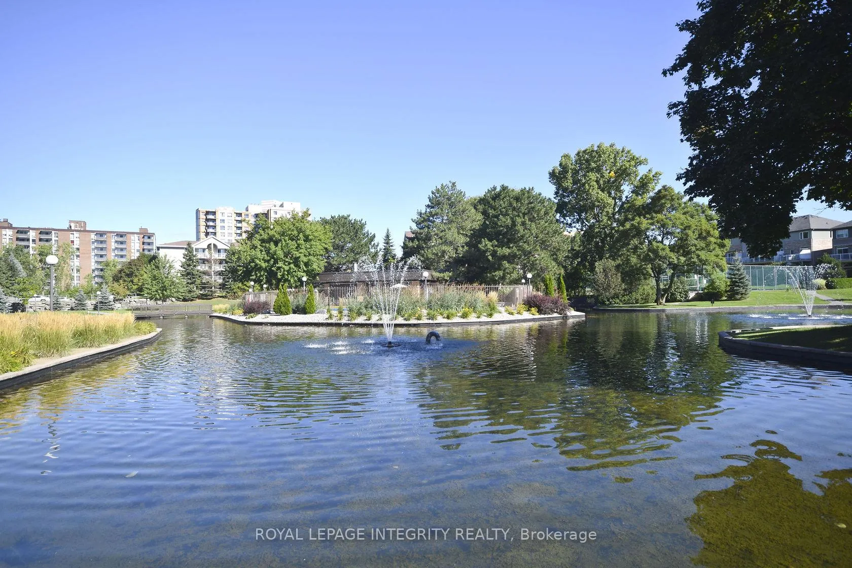 Photo 39 of Unit 30, 100 Hillside Drive, Ottawa, Viscount Alexander Park — HOMEH