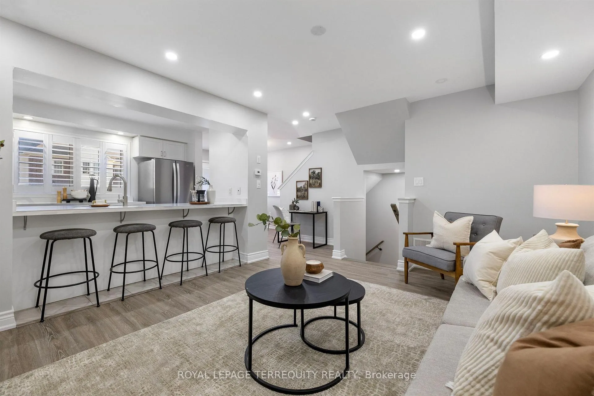 Photo 11 of 1058 Clipper Lane, Pickering, Rural Pickering — HOMEH