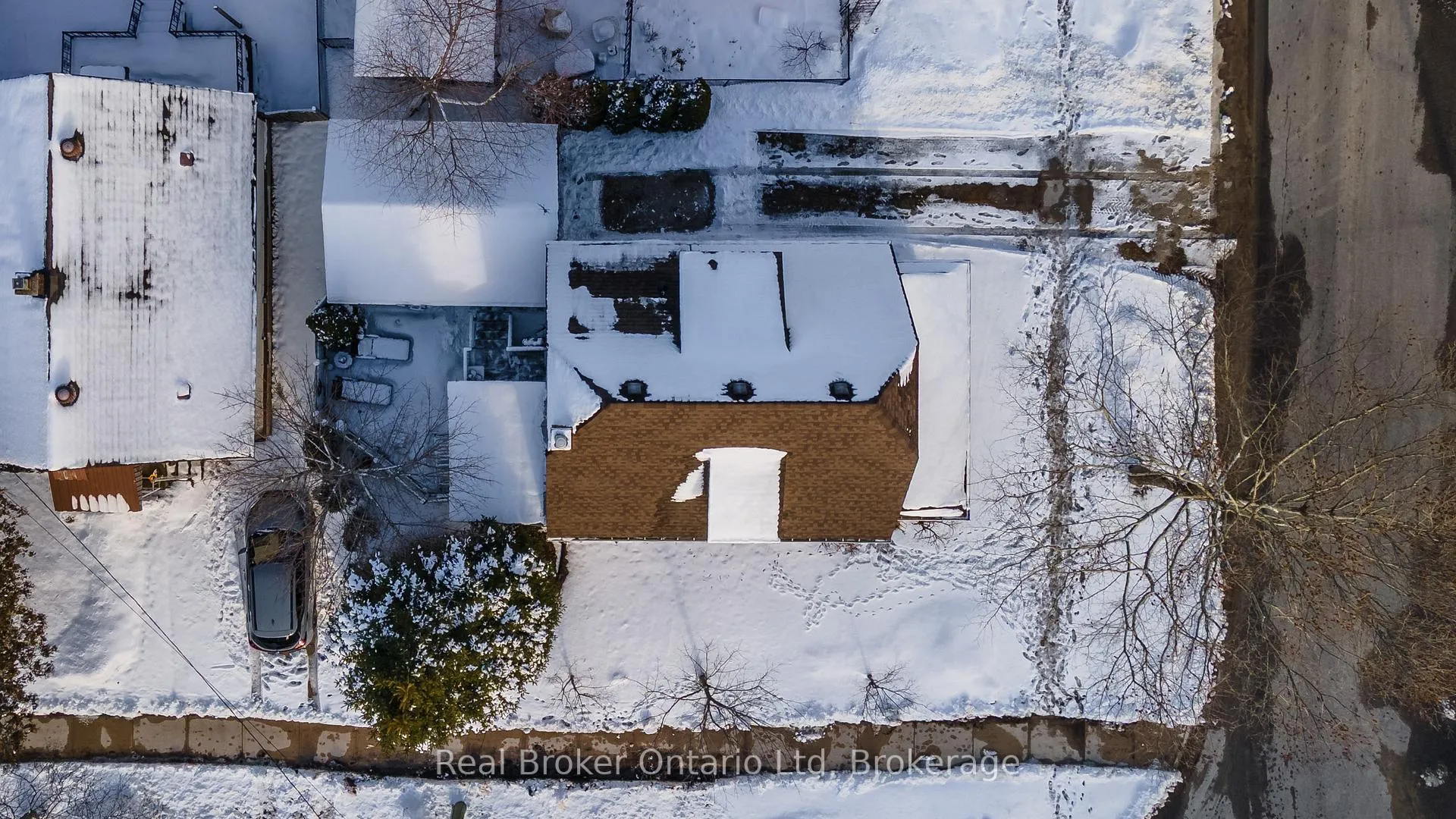 Photo 22 of 390 12th Street W, Owen Sound — HOMEH