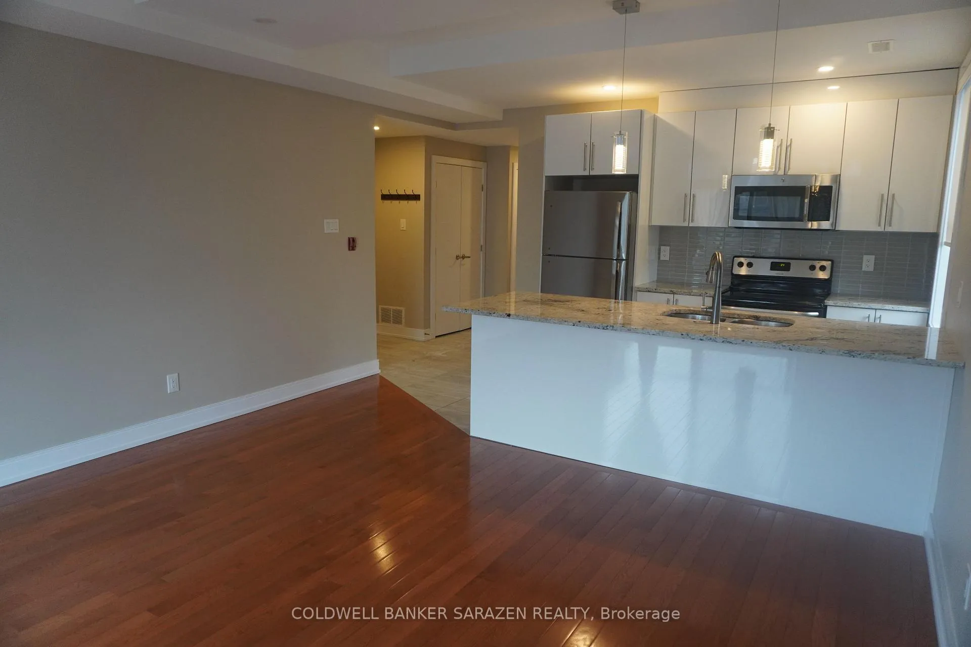 Photo 6 of Unit 4, 7 Monk Street, Ottawa, Glebe — HOMEH