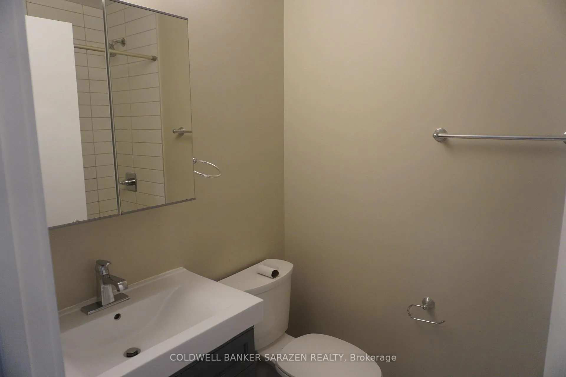 Photo 10 of Unit 4, 7 Monk Street, Ottawa, Glebe — HOMEH