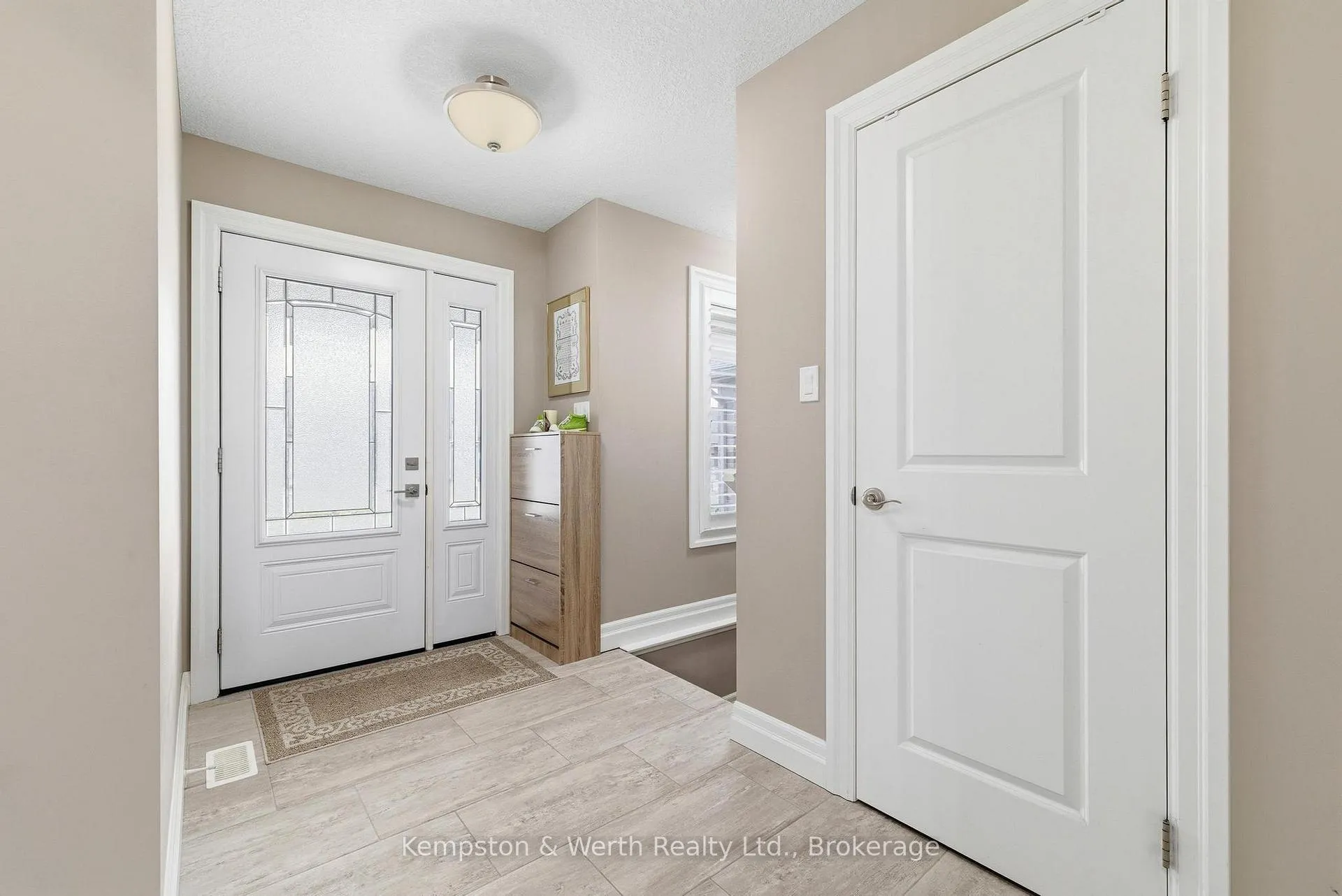 Photo 7 of 235 Krotz Street E, North Perth, Listowel — HOMEH