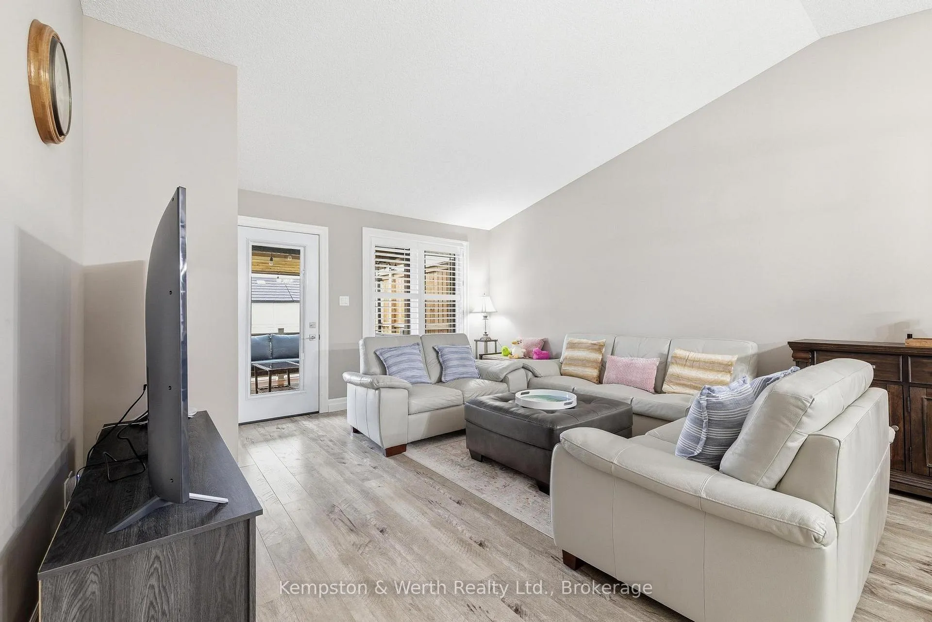 Photo 13 of 235 Krotz Street E, North Perth, Listowel — HOMEH